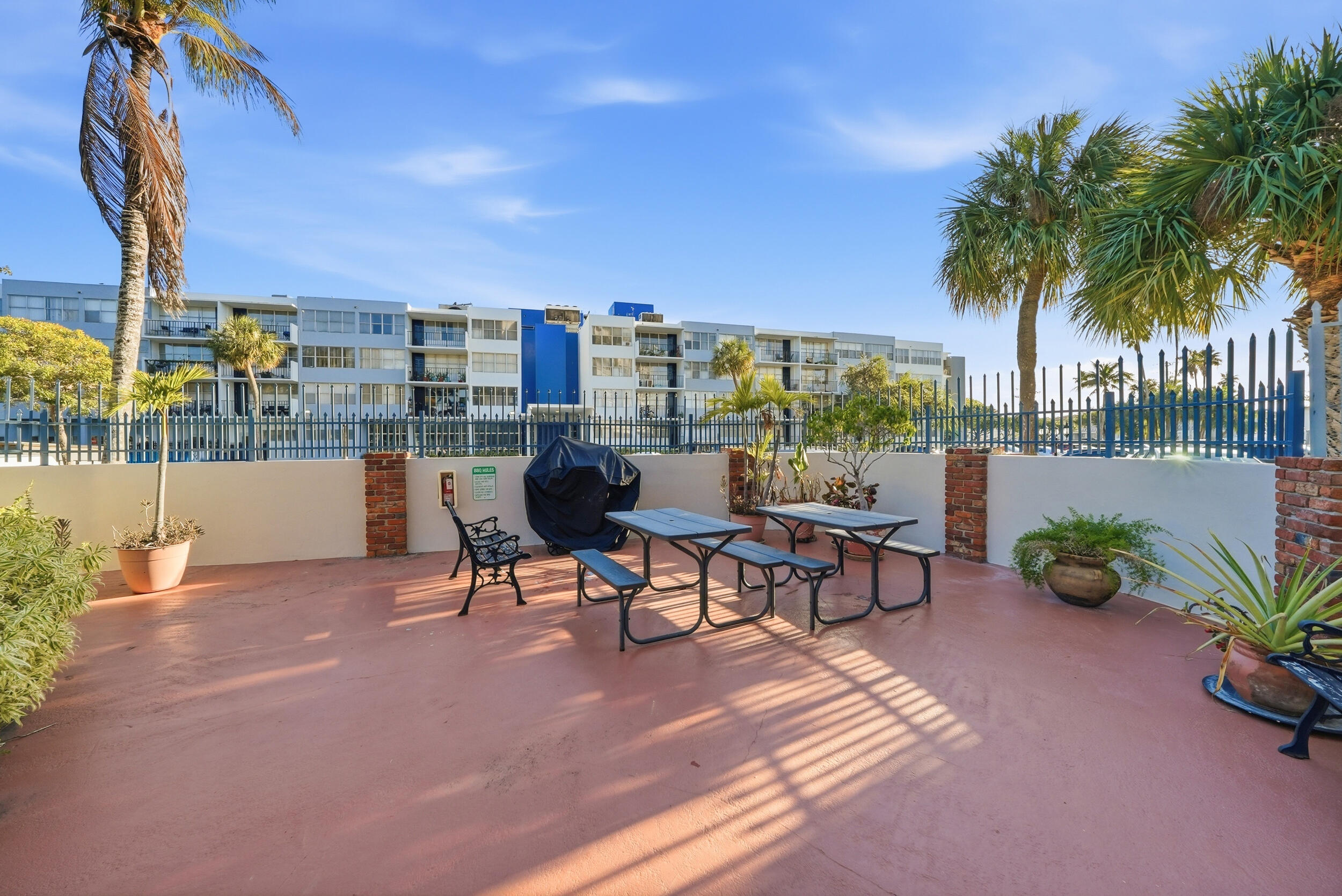 16850 S Glades #2g North Miami Beach, FL 33162