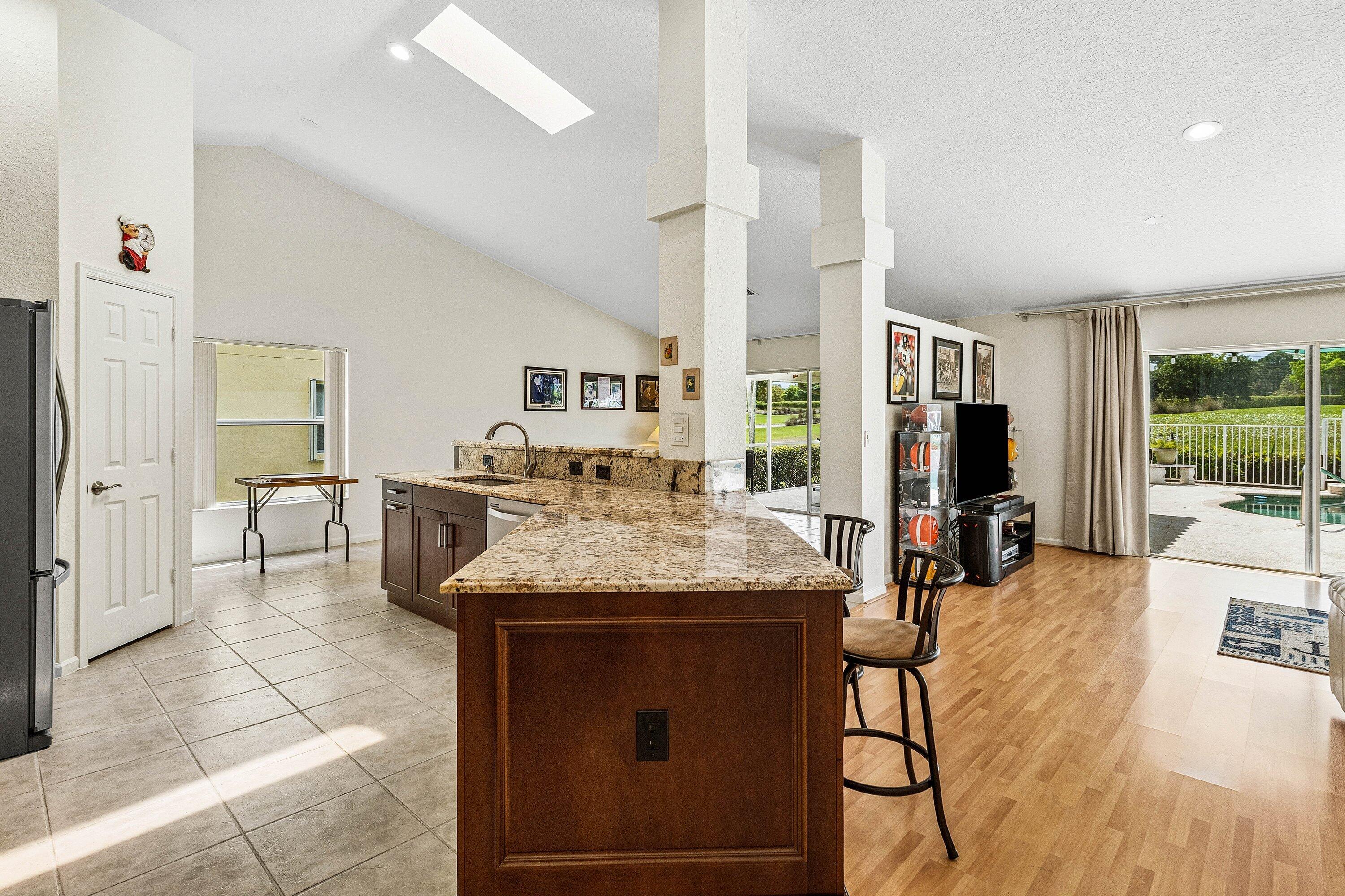 6019 Wedgewood Vlg Lake Worth, FL 33463