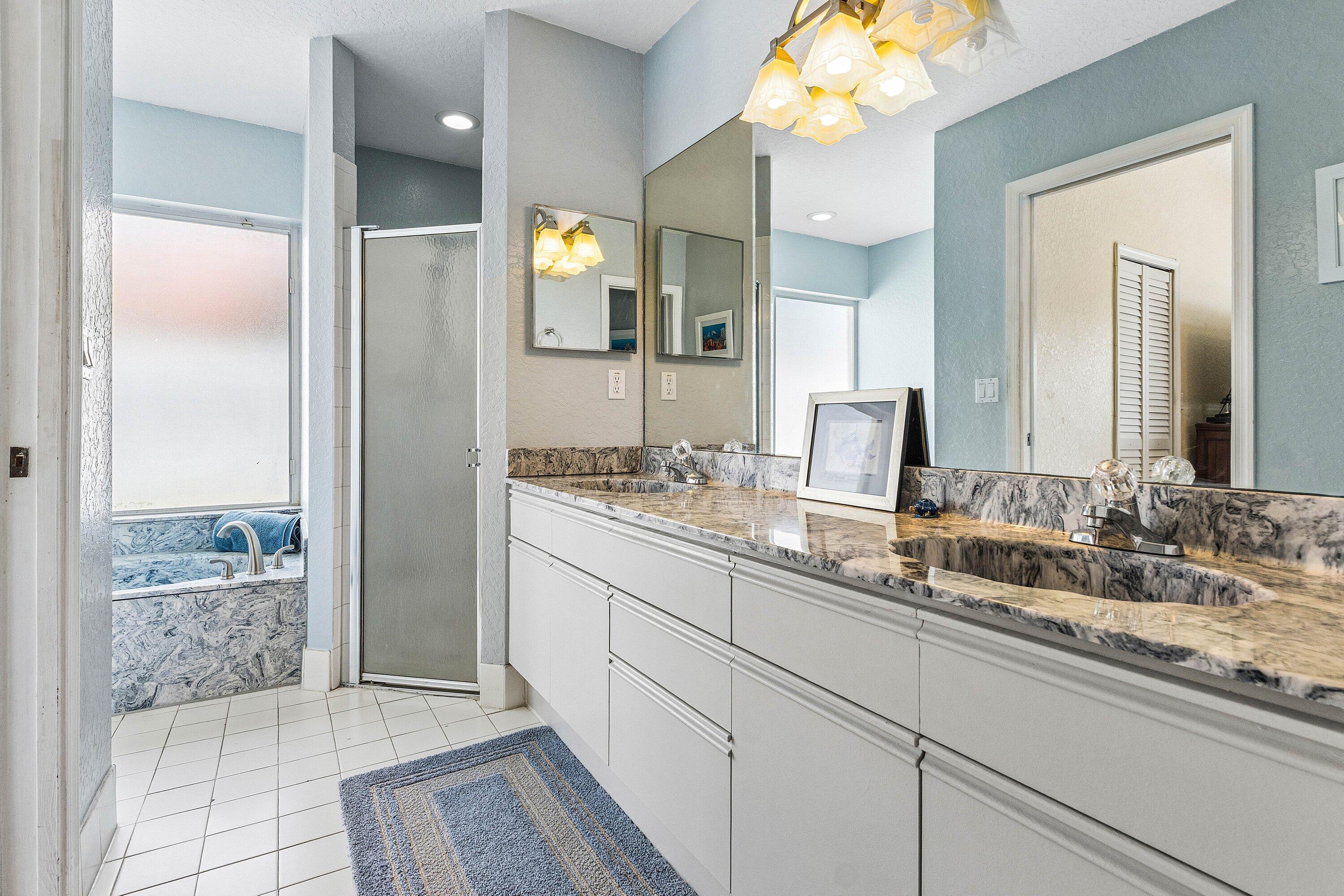 6019 Wedgewood Vlg Lake Worth, FL 33463