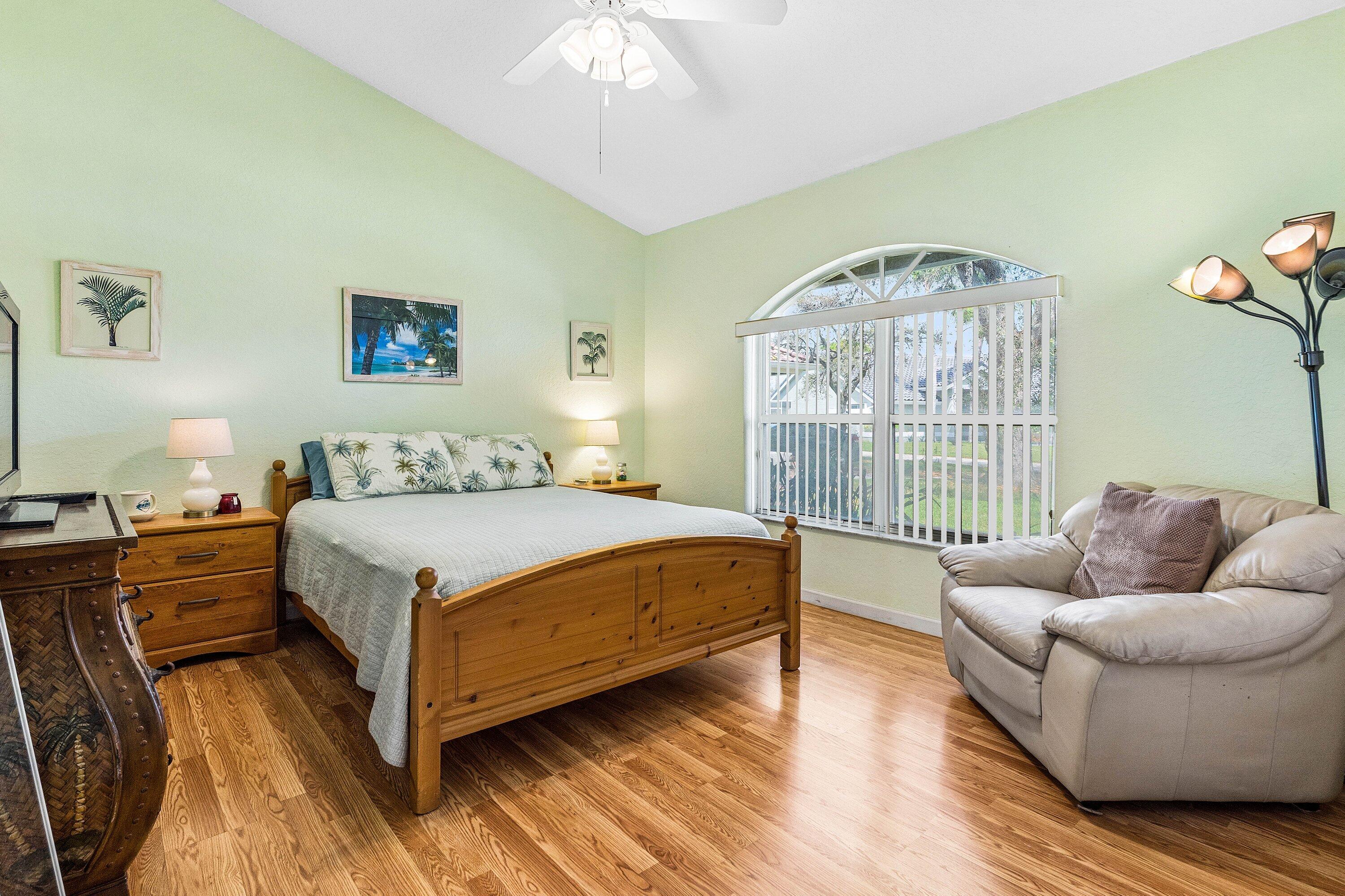 6019 Wedgewood Vlg Lake Worth, FL 33463