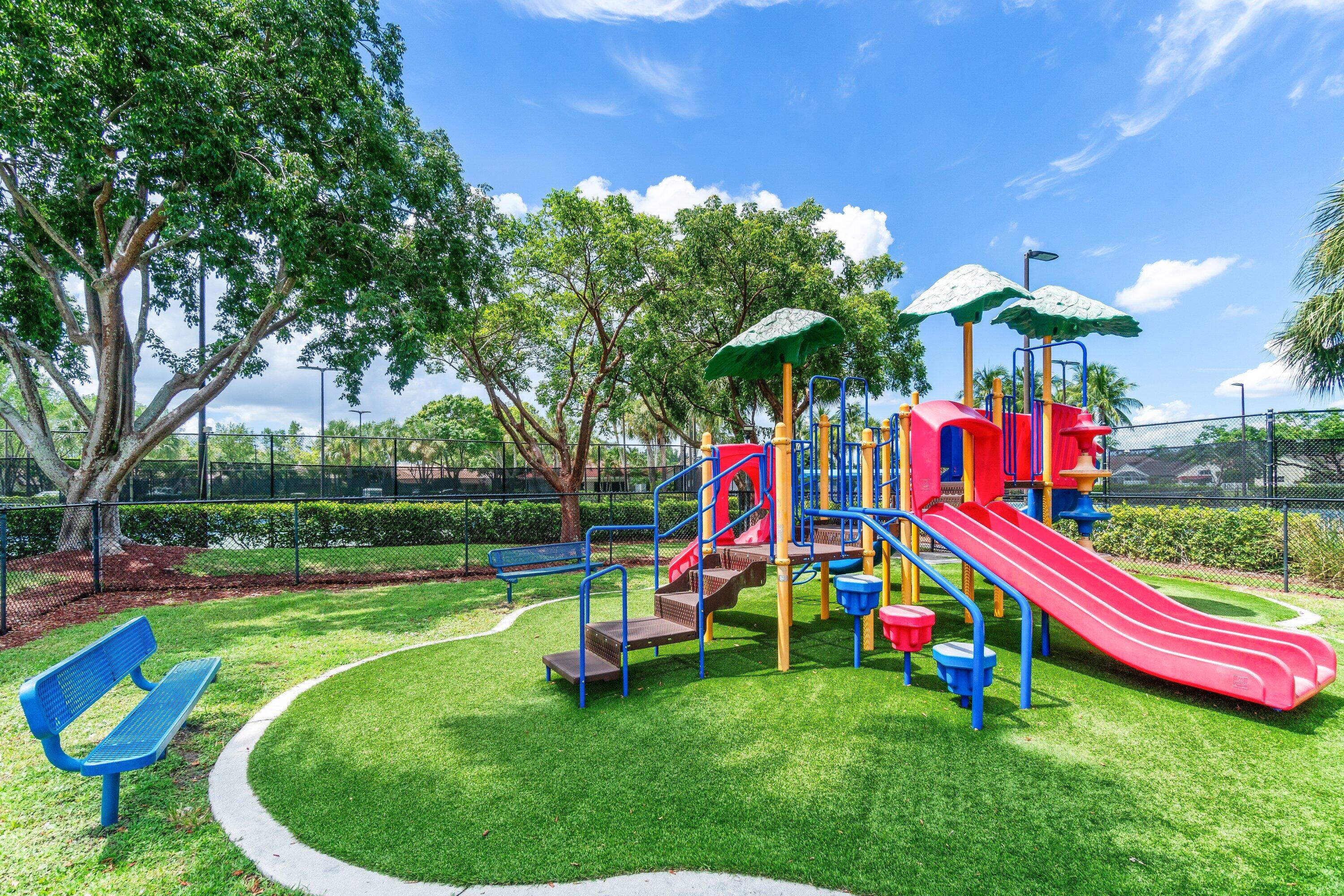 6019 Wedgewood Vlg Lake Worth, FL 33463