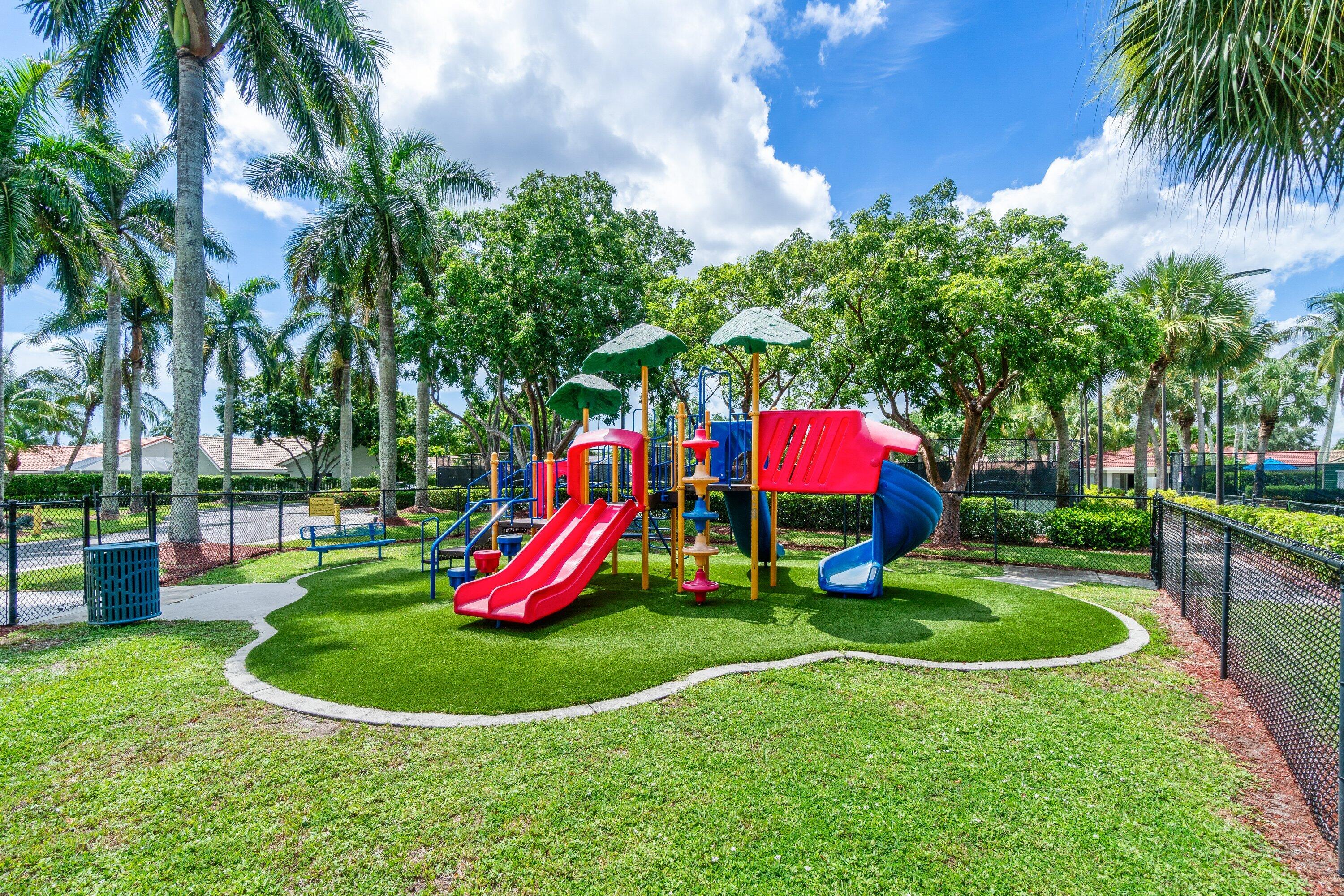 6019 Wedgewood Vlg Lake Worth, FL 33463