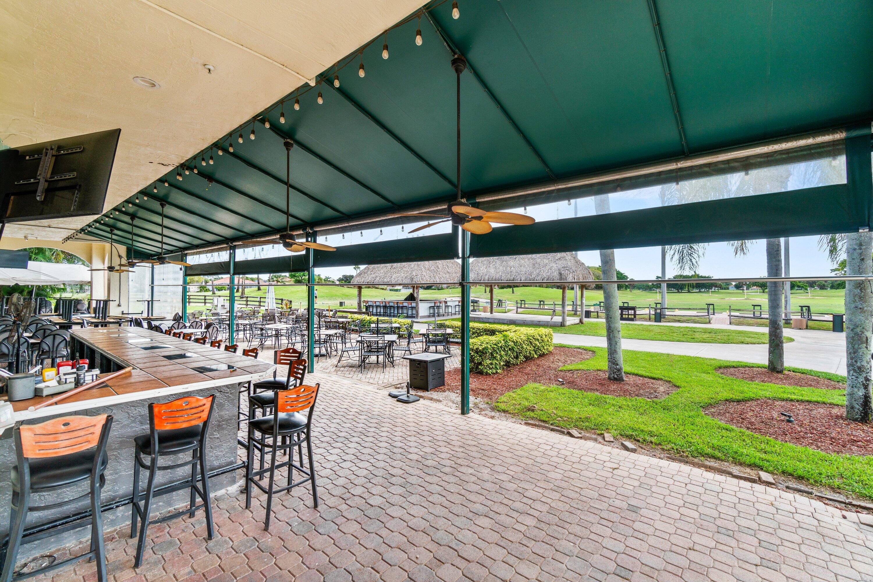 6019 Wedgewood Vlg Lake Worth, FL 33463