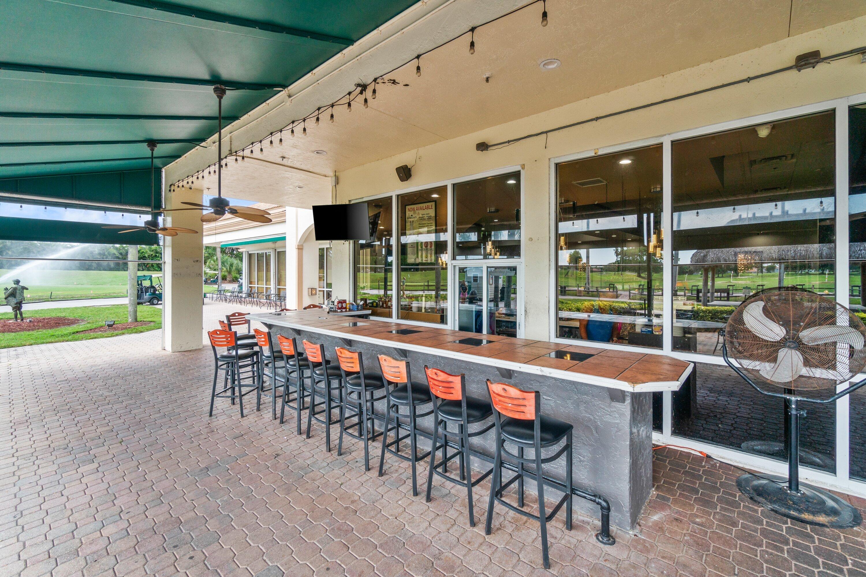 6019 Wedgewood Vlg Lake Worth, FL 33463