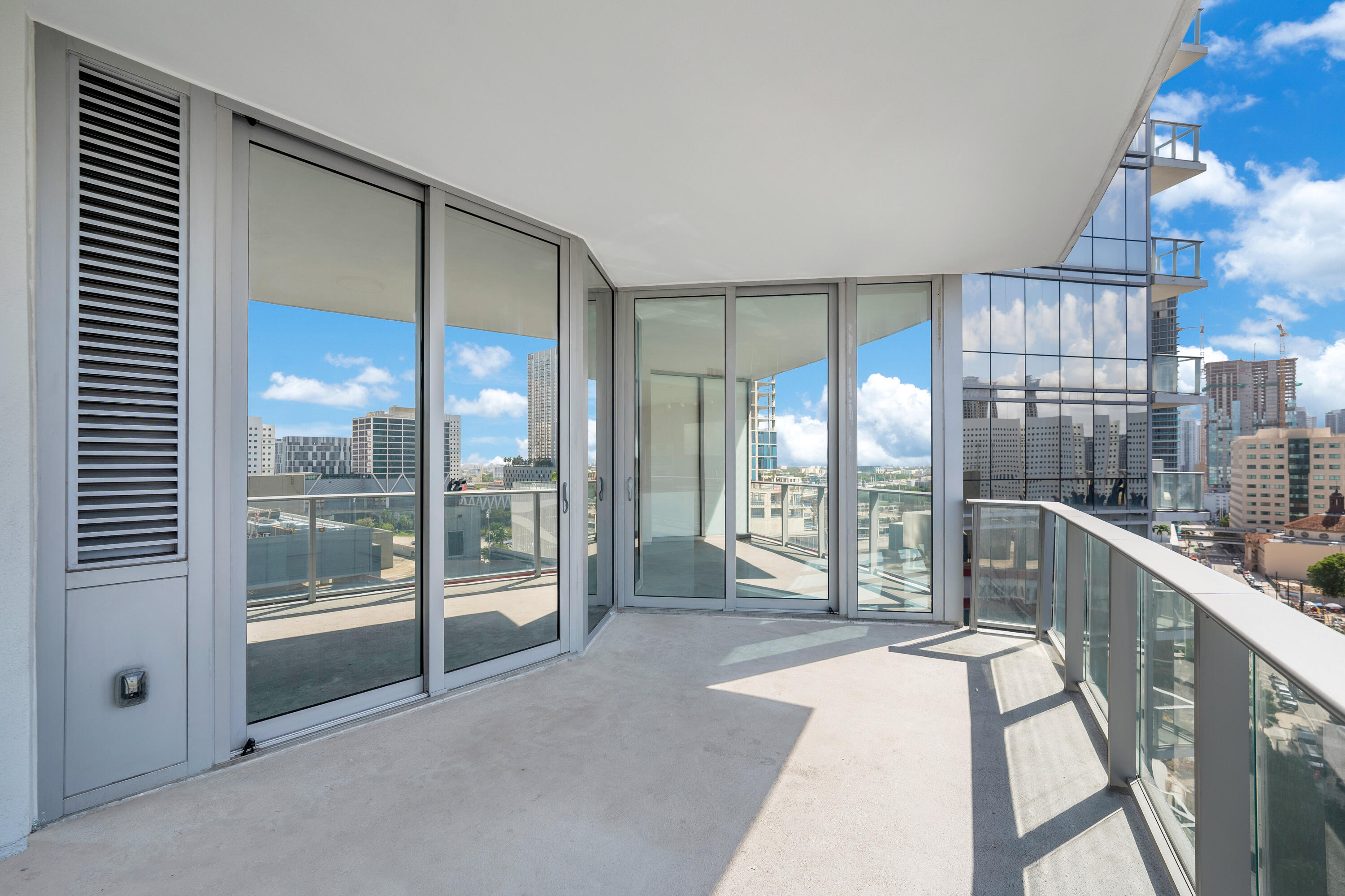 image Paramount Miami Worldcenter24