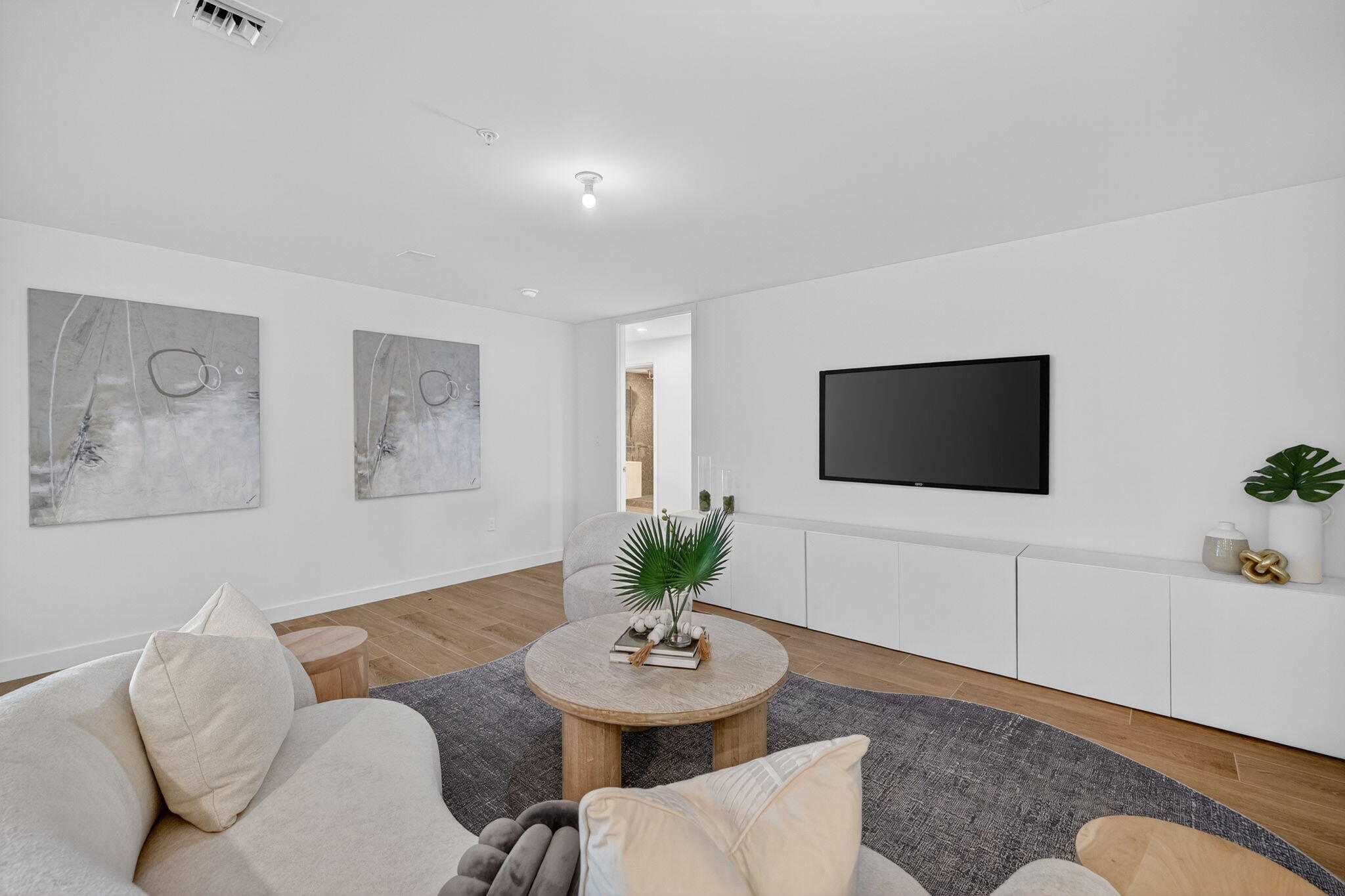 900 N Ocean #1702 Pompano Beach, FL 33062