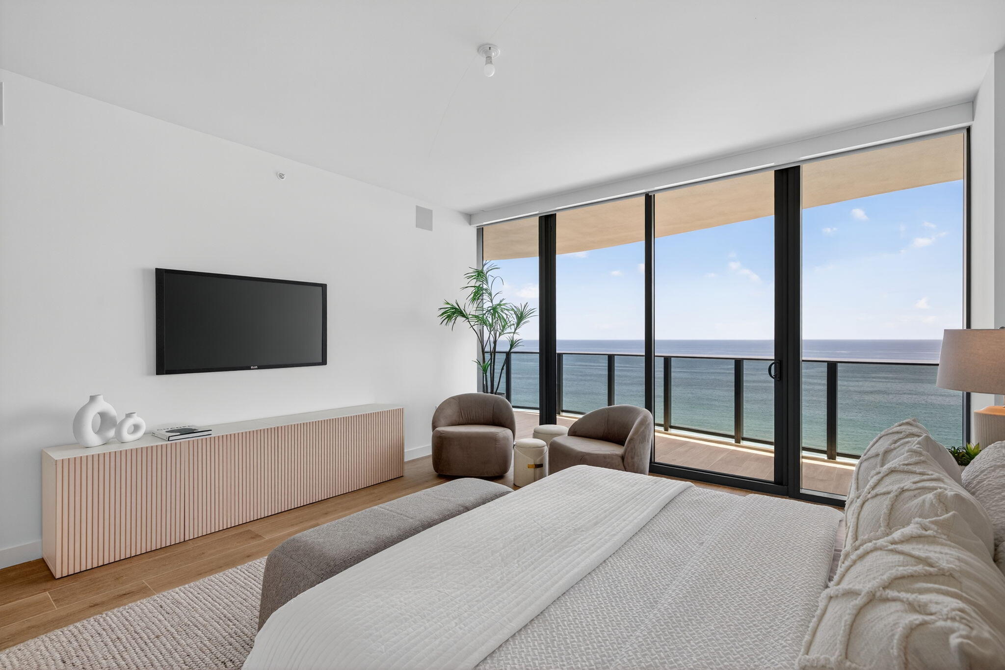 900 N Ocean #1702 Pompano Beach, FL 33062