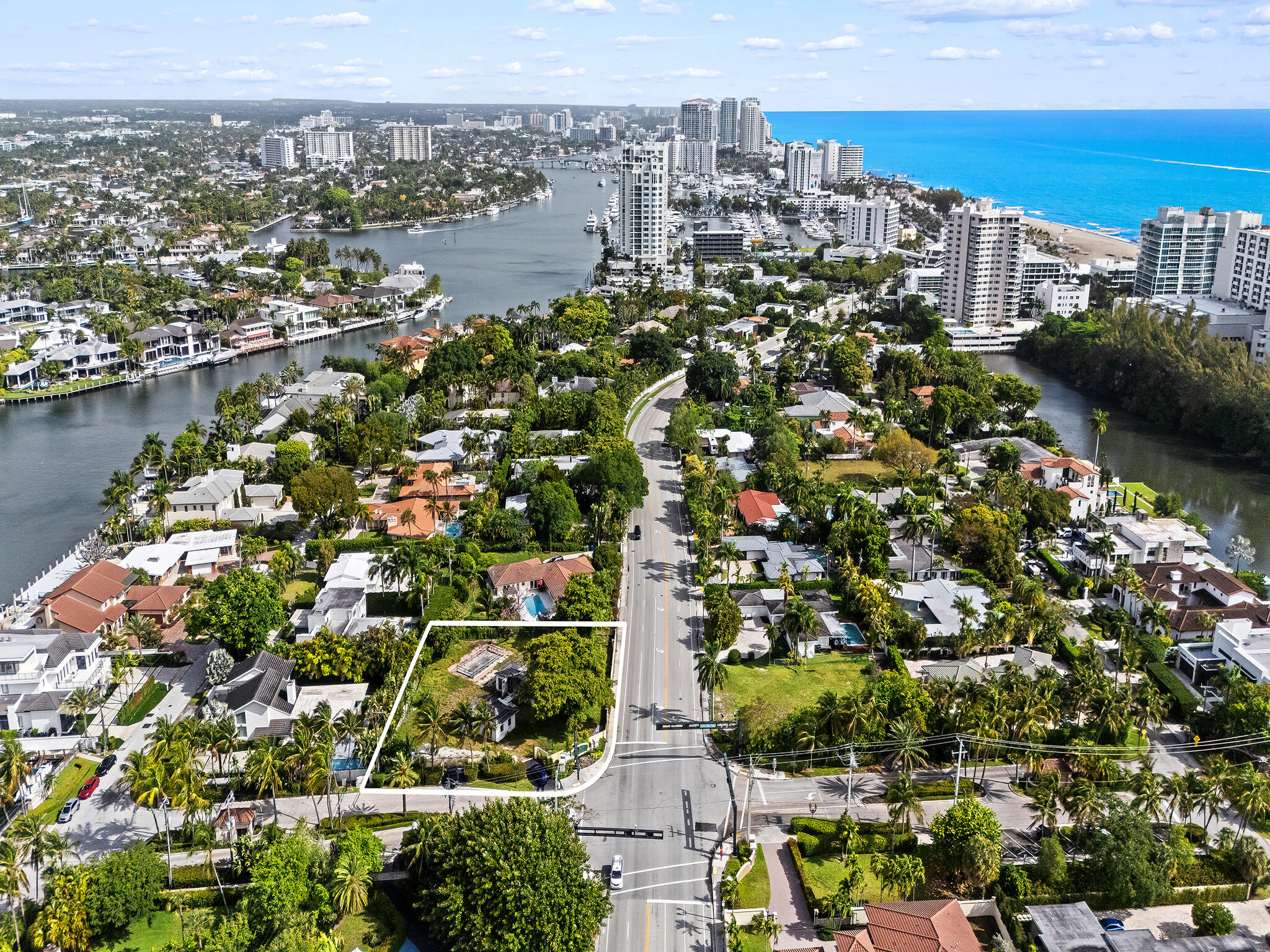 2681 Harbor Bch Fort Lauderdale, FL 33316