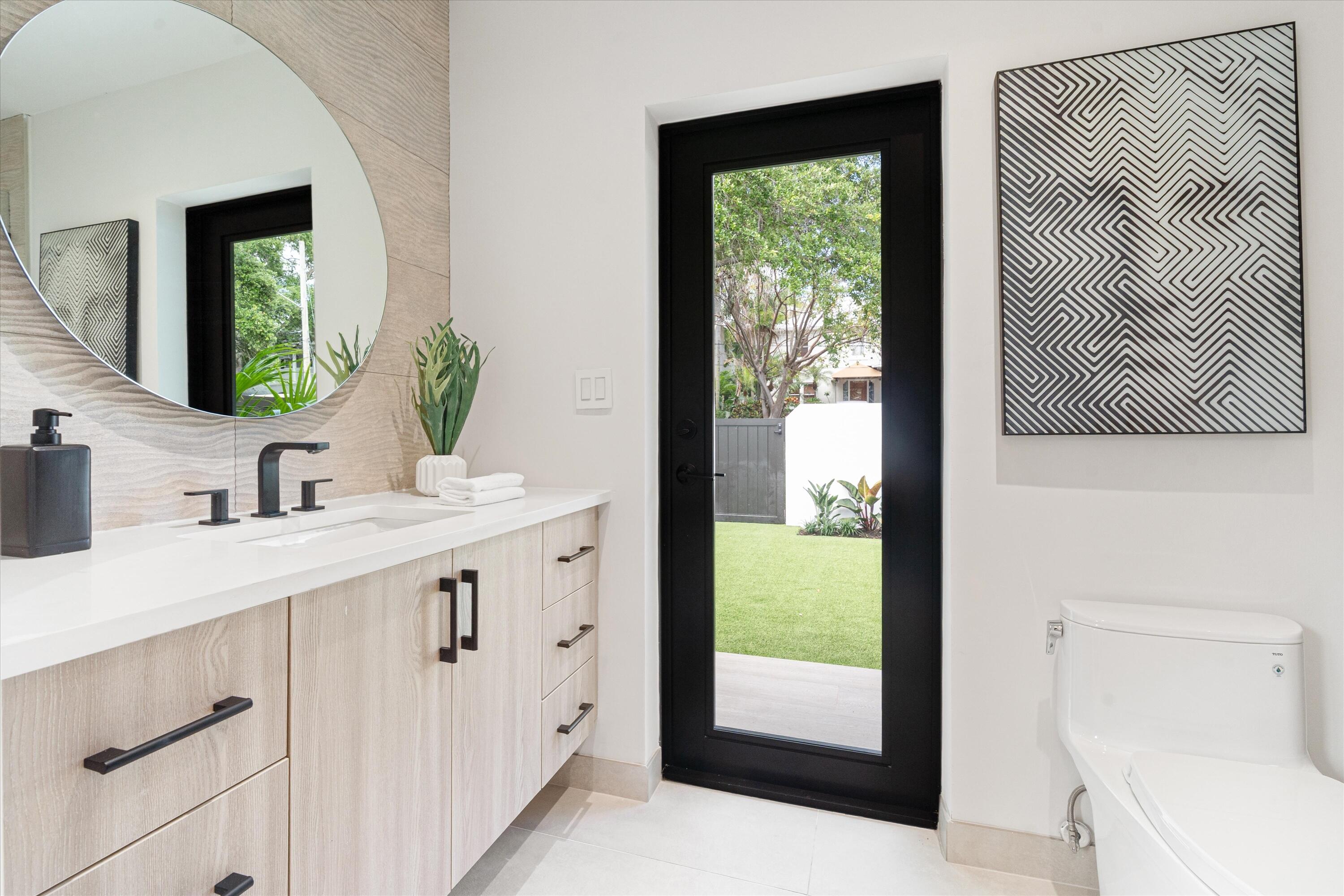 1032 SE 13th Fort Lauderdale, FL 33316