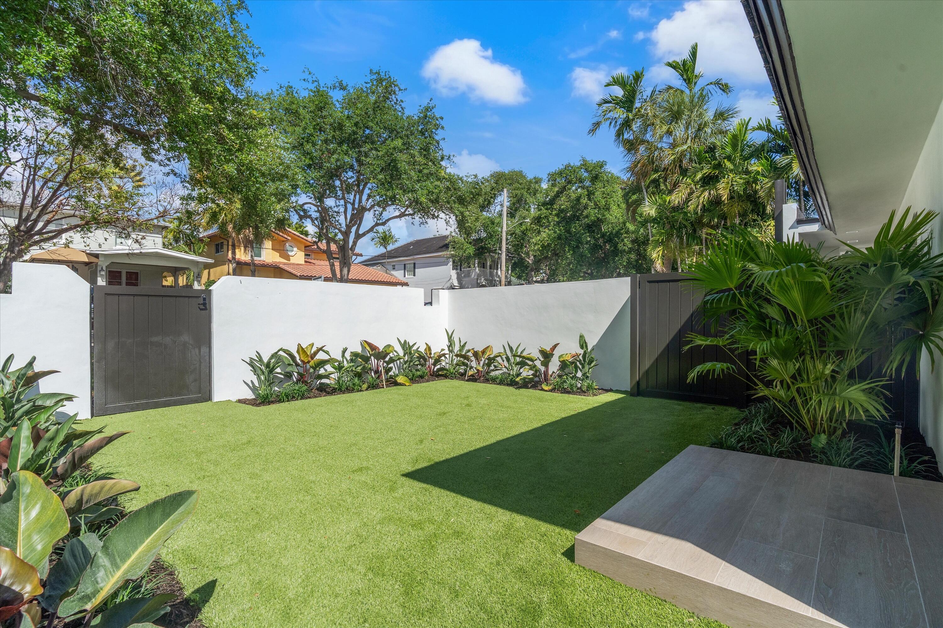 1032 SE 13th Fort Lauderdale, FL 33316