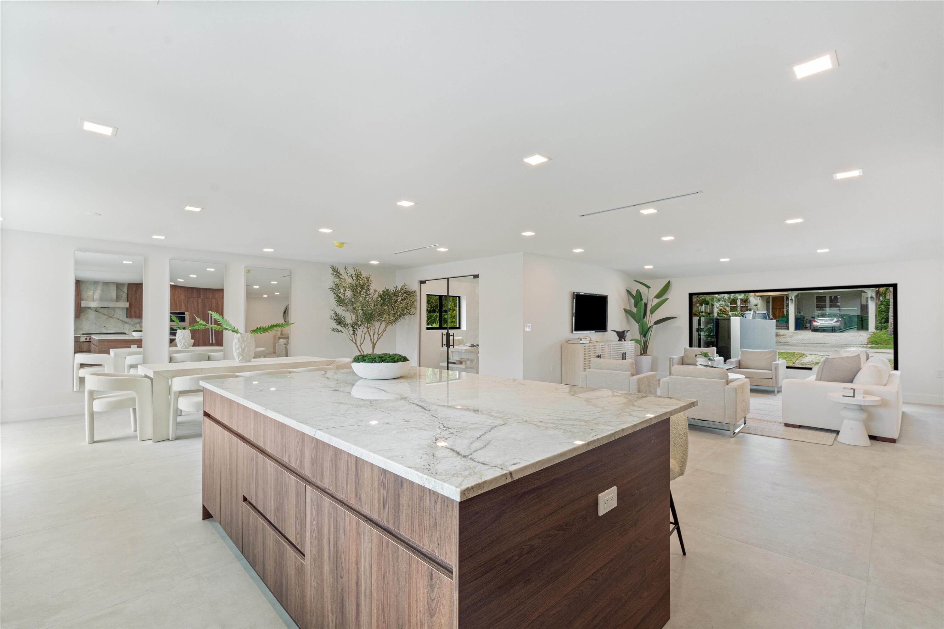 1032 SE 13th Fort Lauderdale, FL 33316