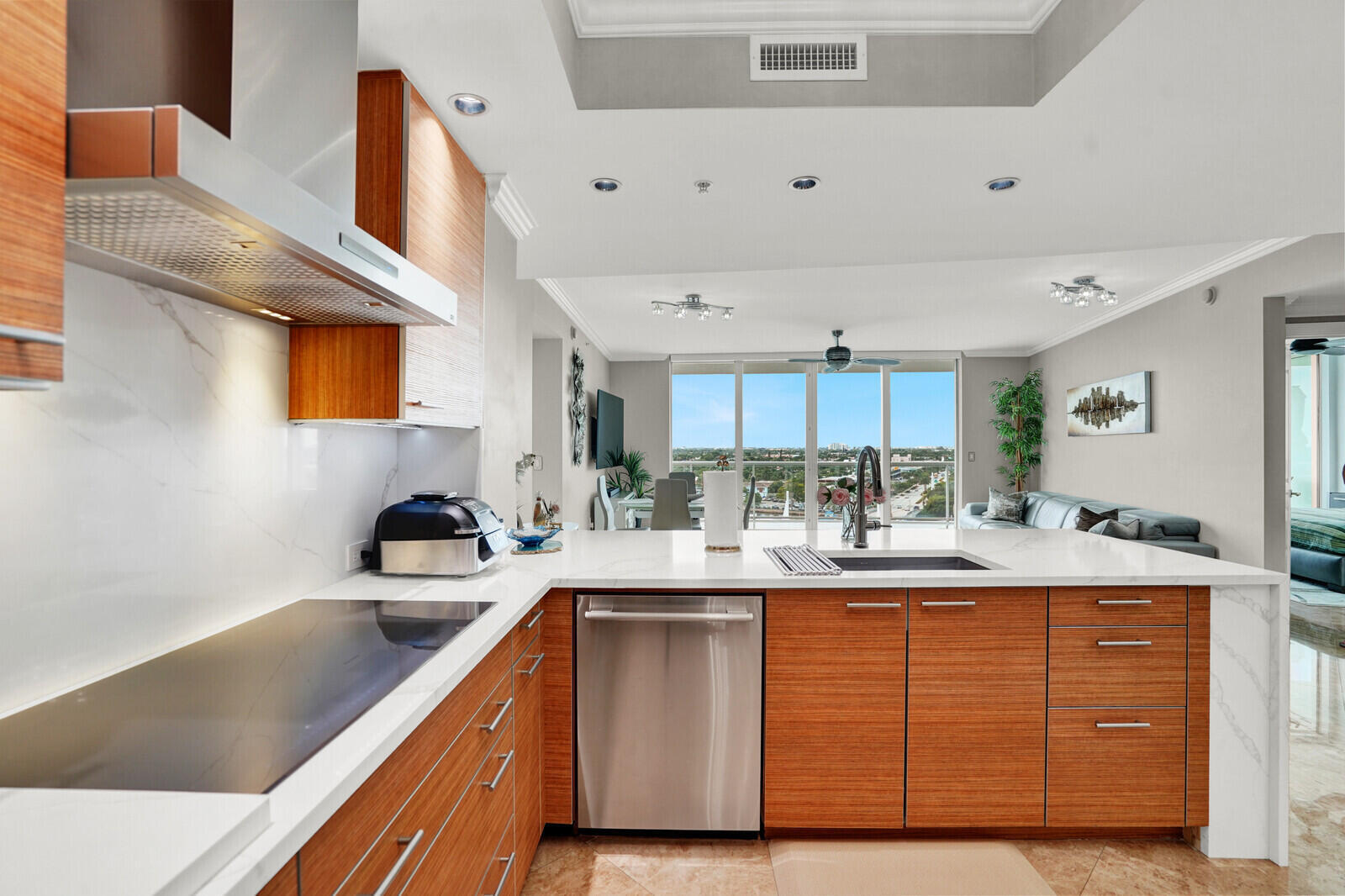 1 N Ocean #814 Pompano Beach, FL 33062