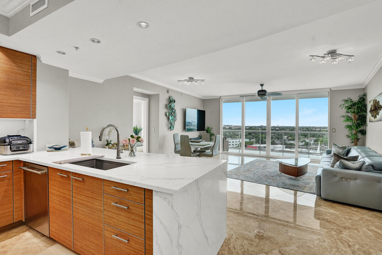 1 N Ocean #814 Pompano Beach, FL 33062