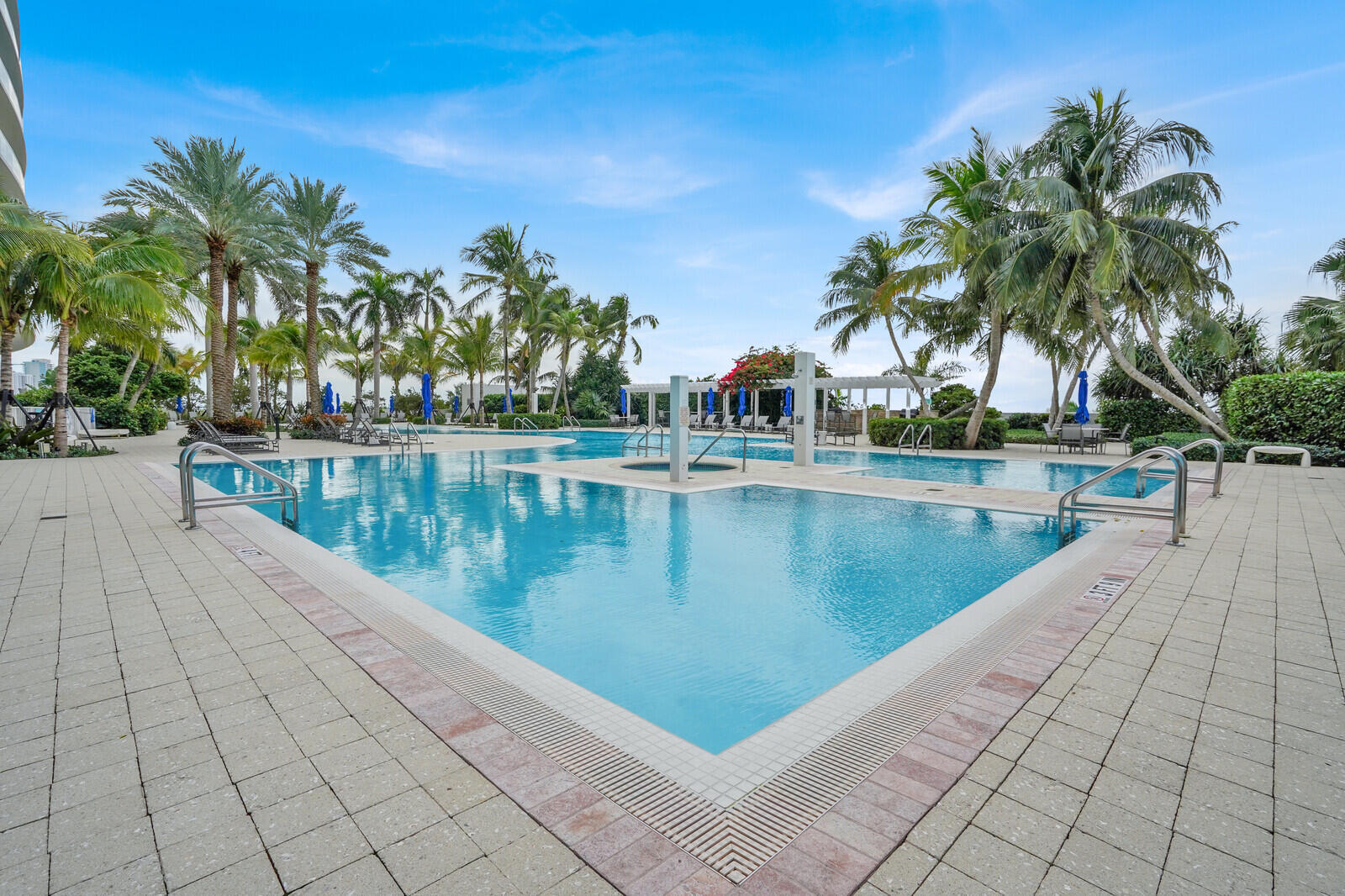 1 N Ocean #814 Pompano Beach, FL 33062