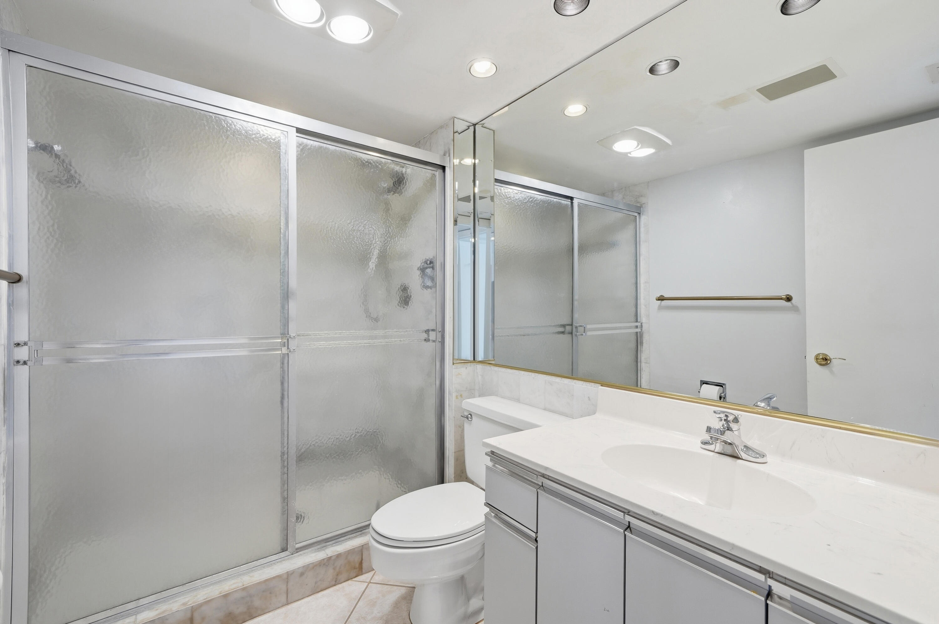 3900 Galt Ocean #1116 Fort Lauderdale, FL 33308