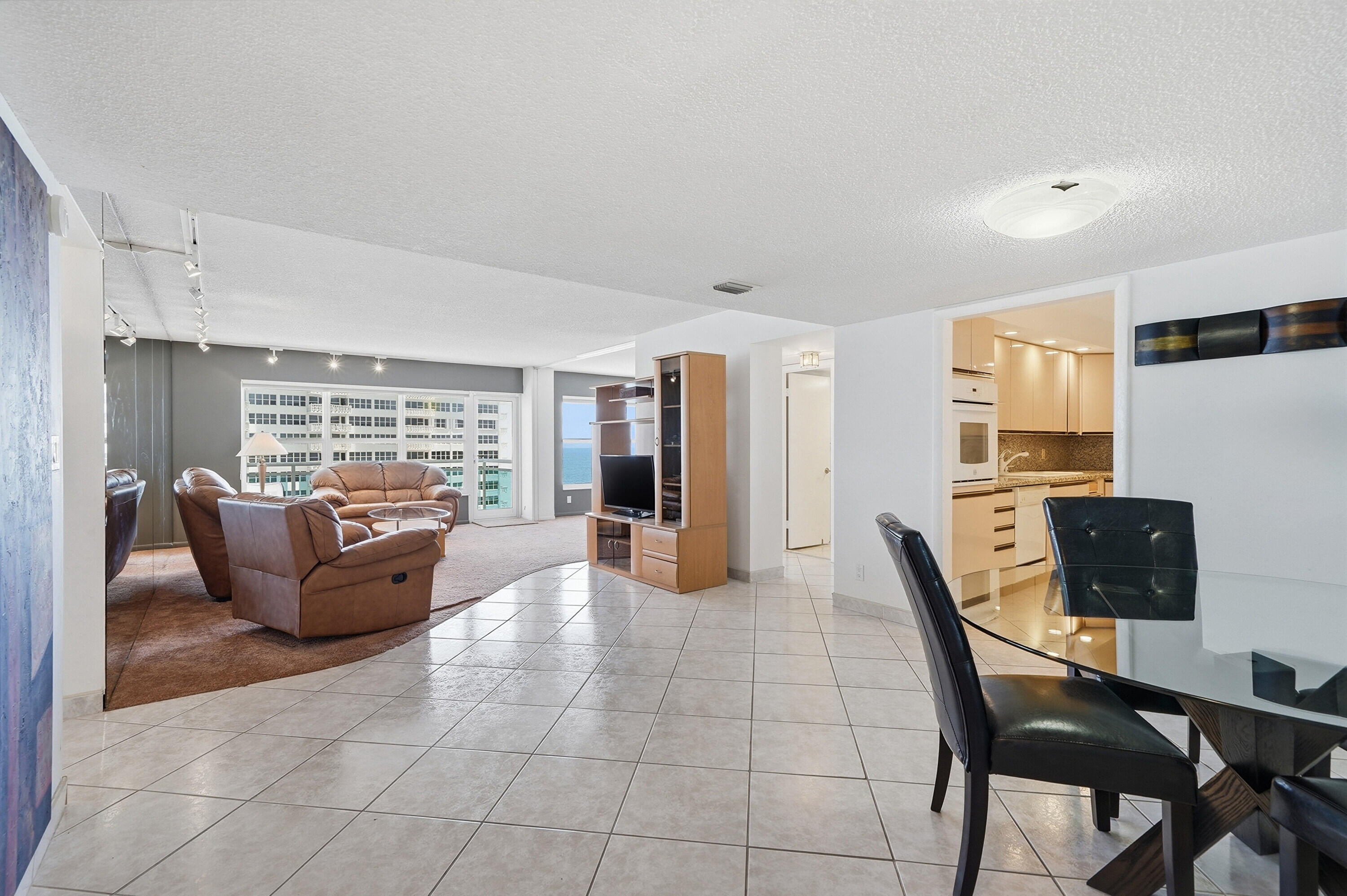 3900 Galt Ocean #1116 Fort Lauderdale, FL 33308