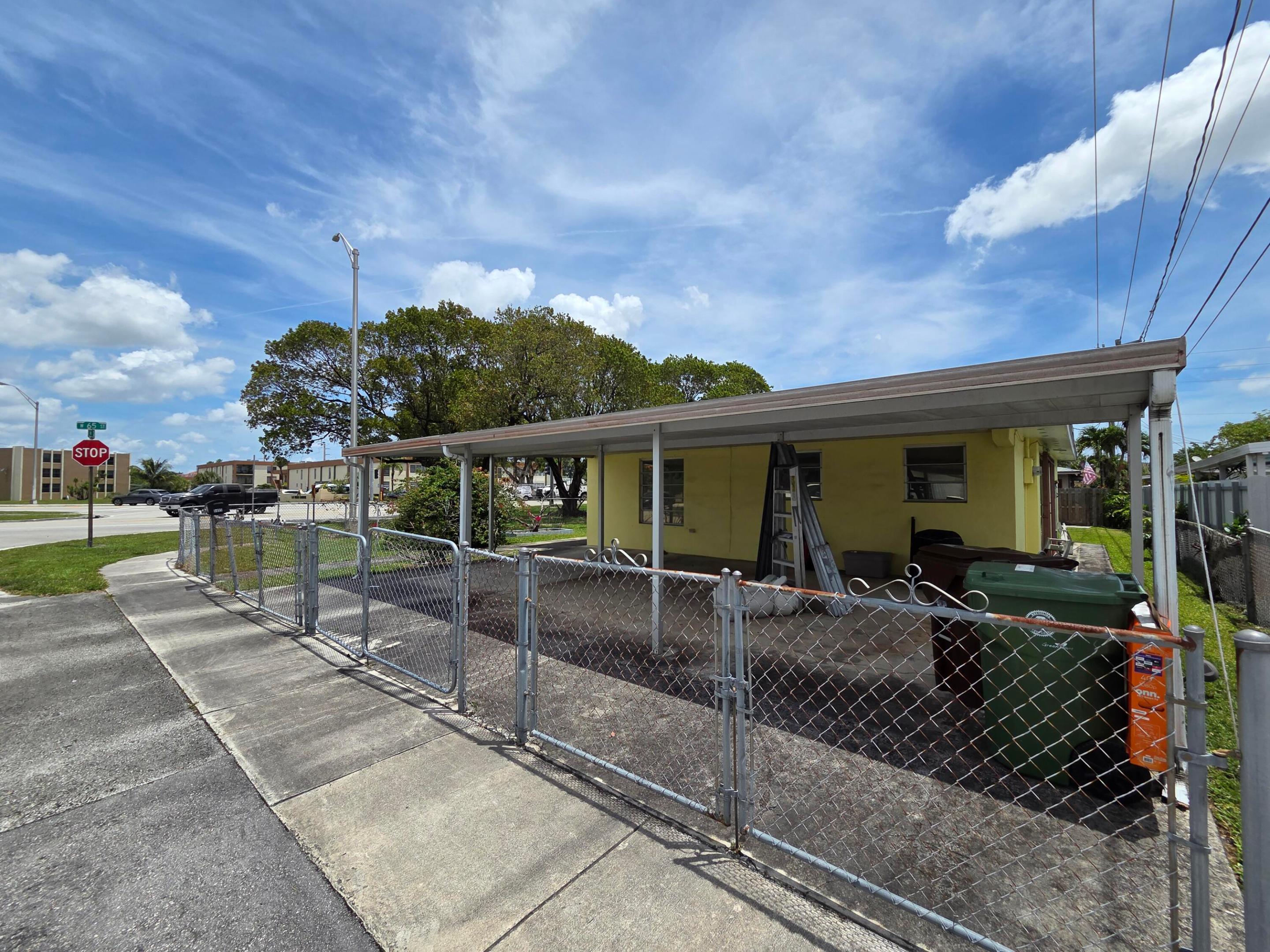 6495 W 2nd Hialeah, FL 33012