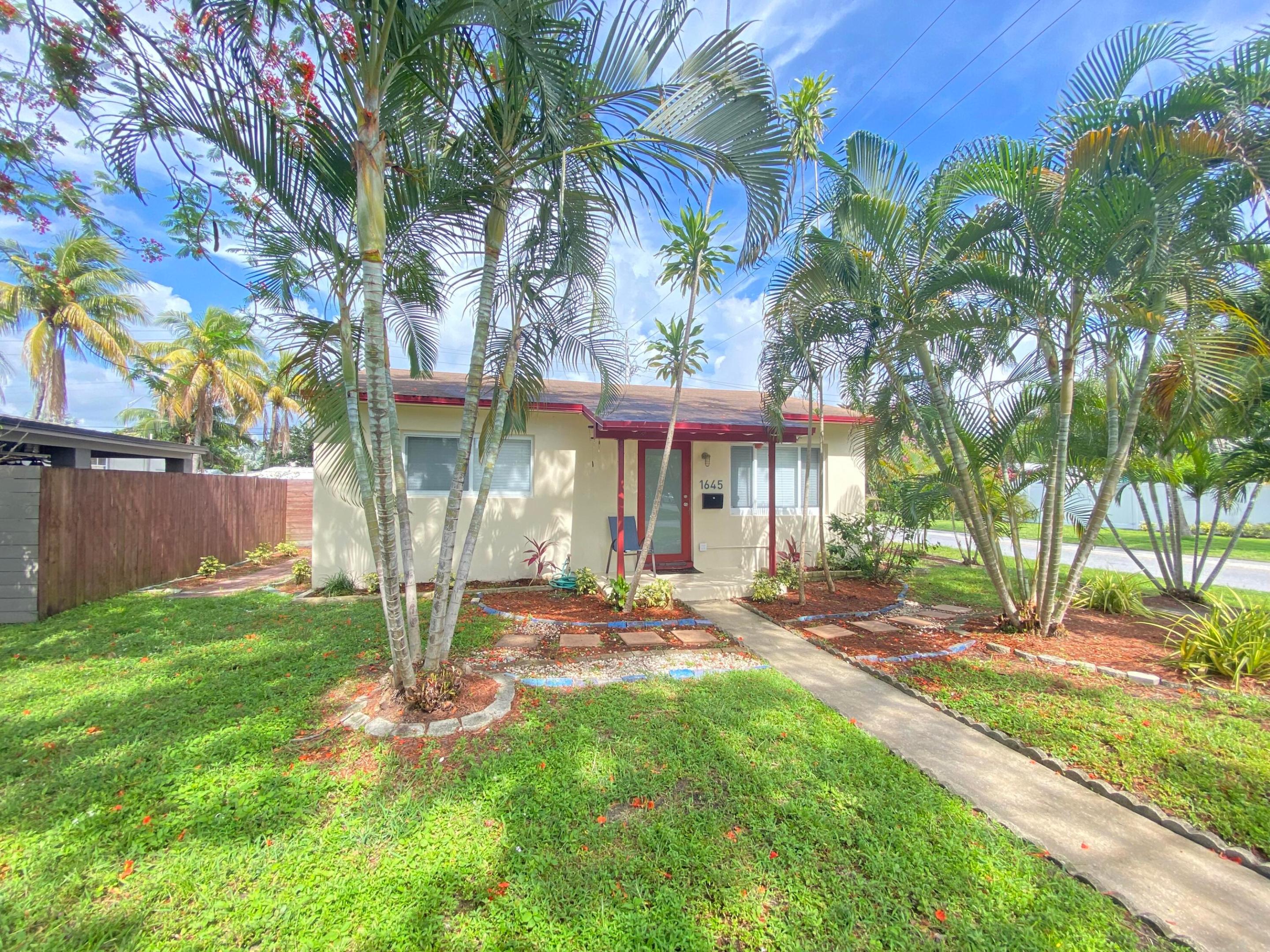 1645 NE 16th