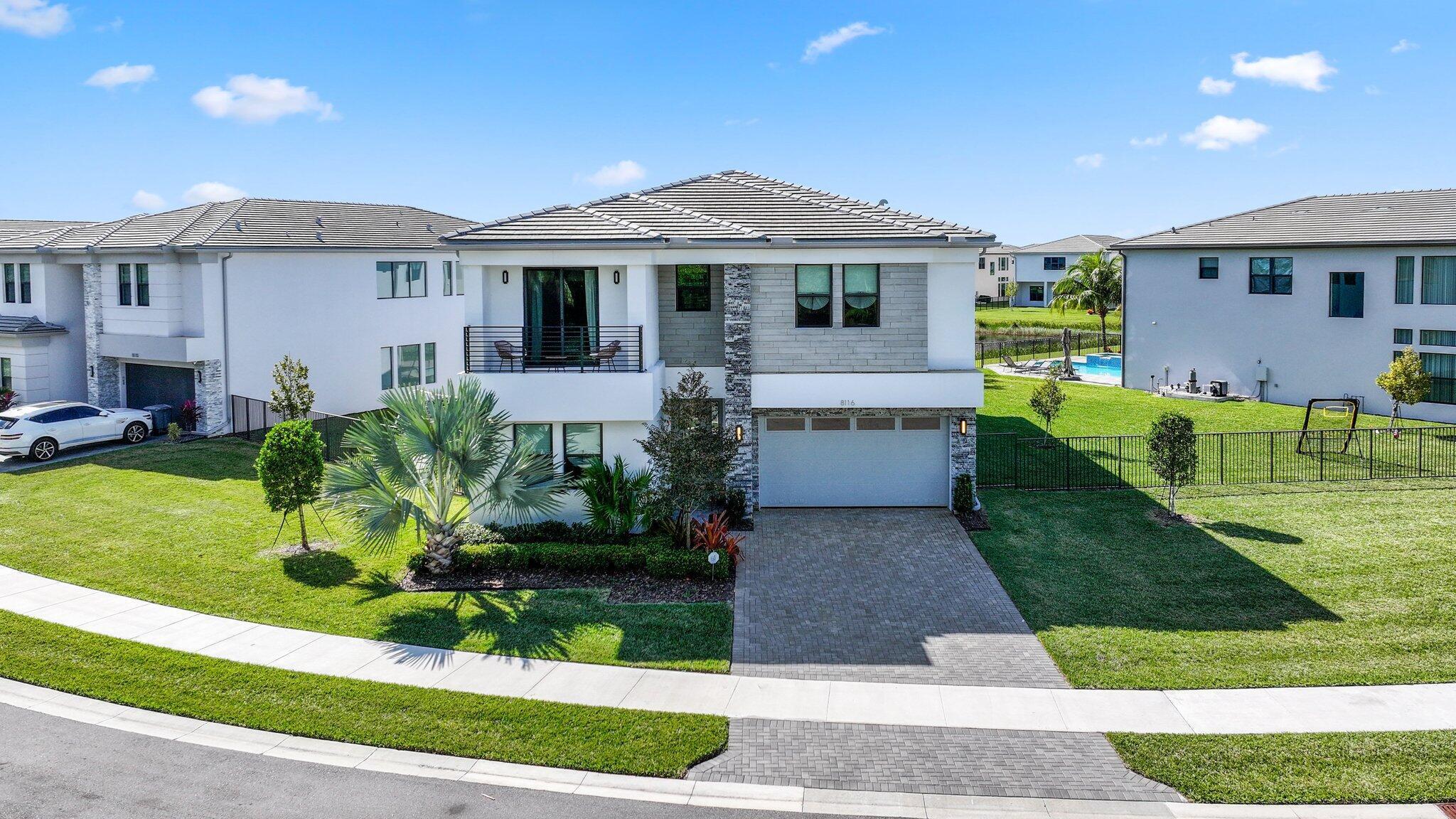 8116 Laurel Falls Boca Raton, FL 33496