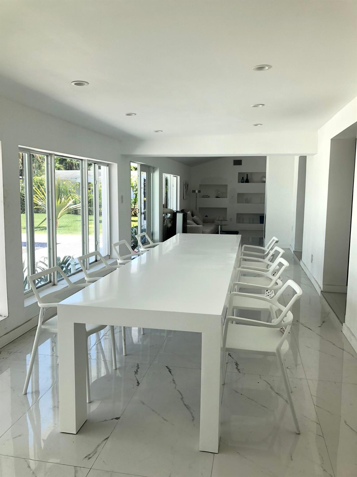 9007 NE 10th Miami, FL 33138
