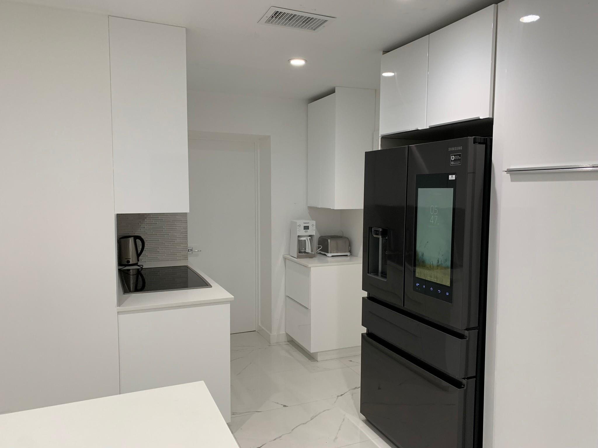 9007 NE 10th Miami, FL 33138