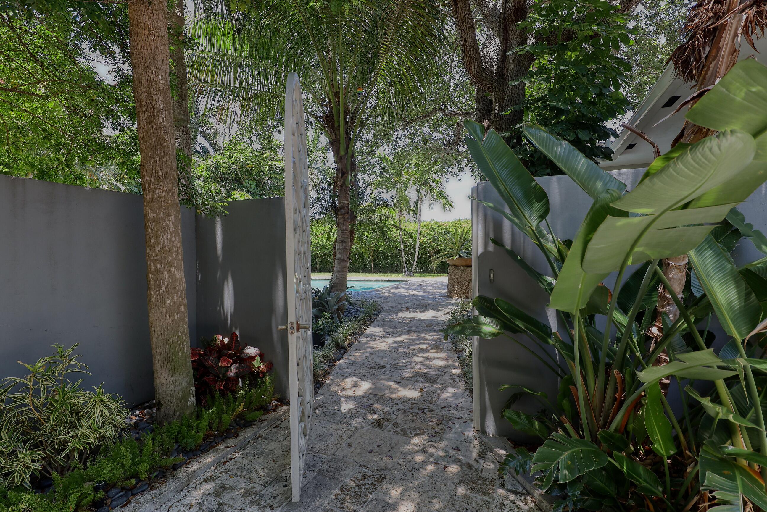 1635 Seabreeze Fort Lauderdale, FL 33316