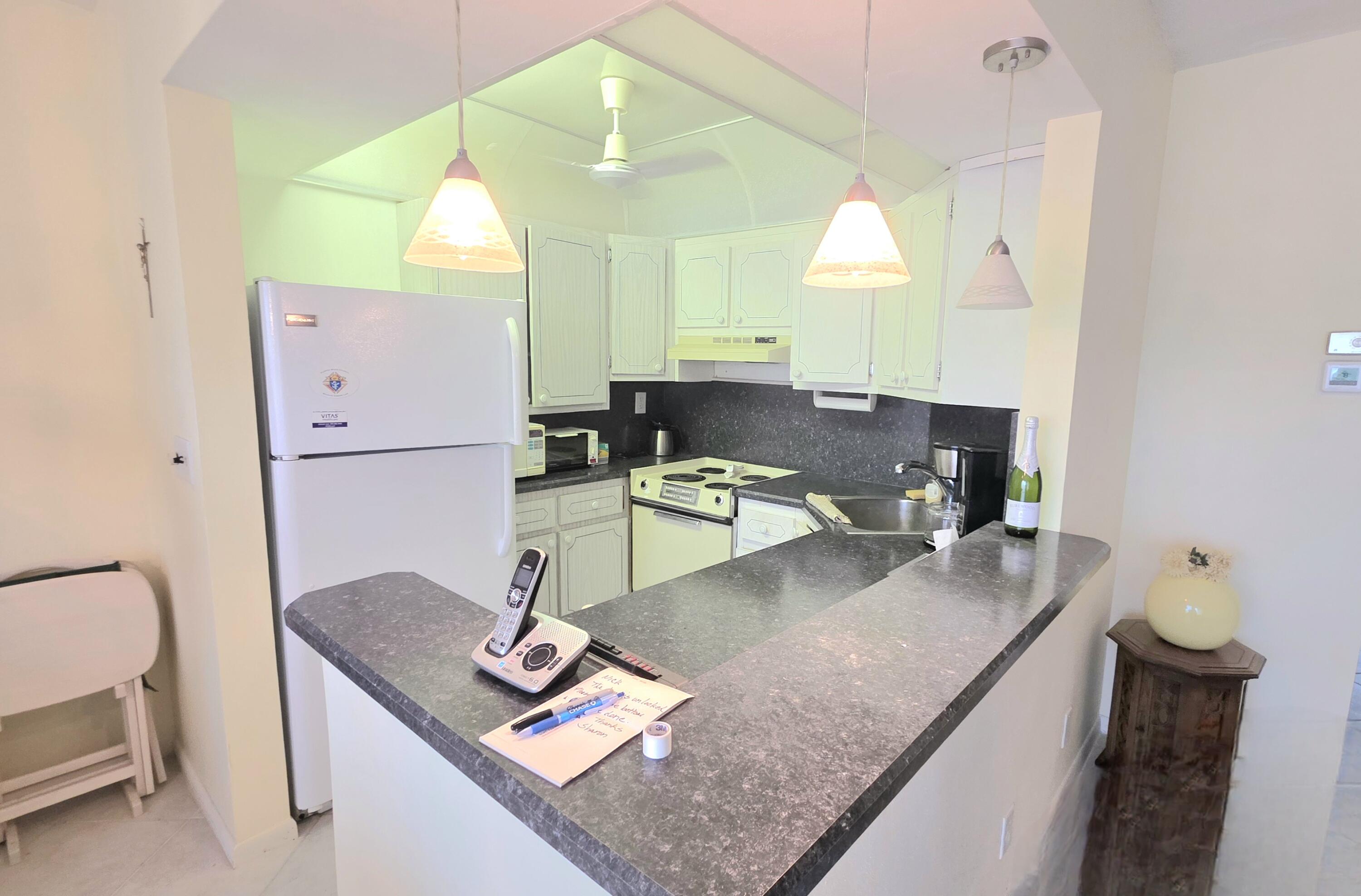 3200 NE 7th #202b