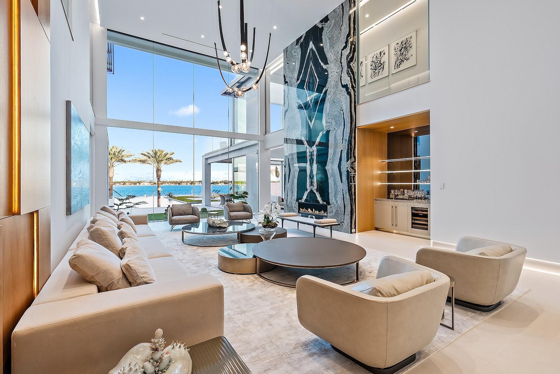 3030 Washington West Palm Beach, FL 33405
