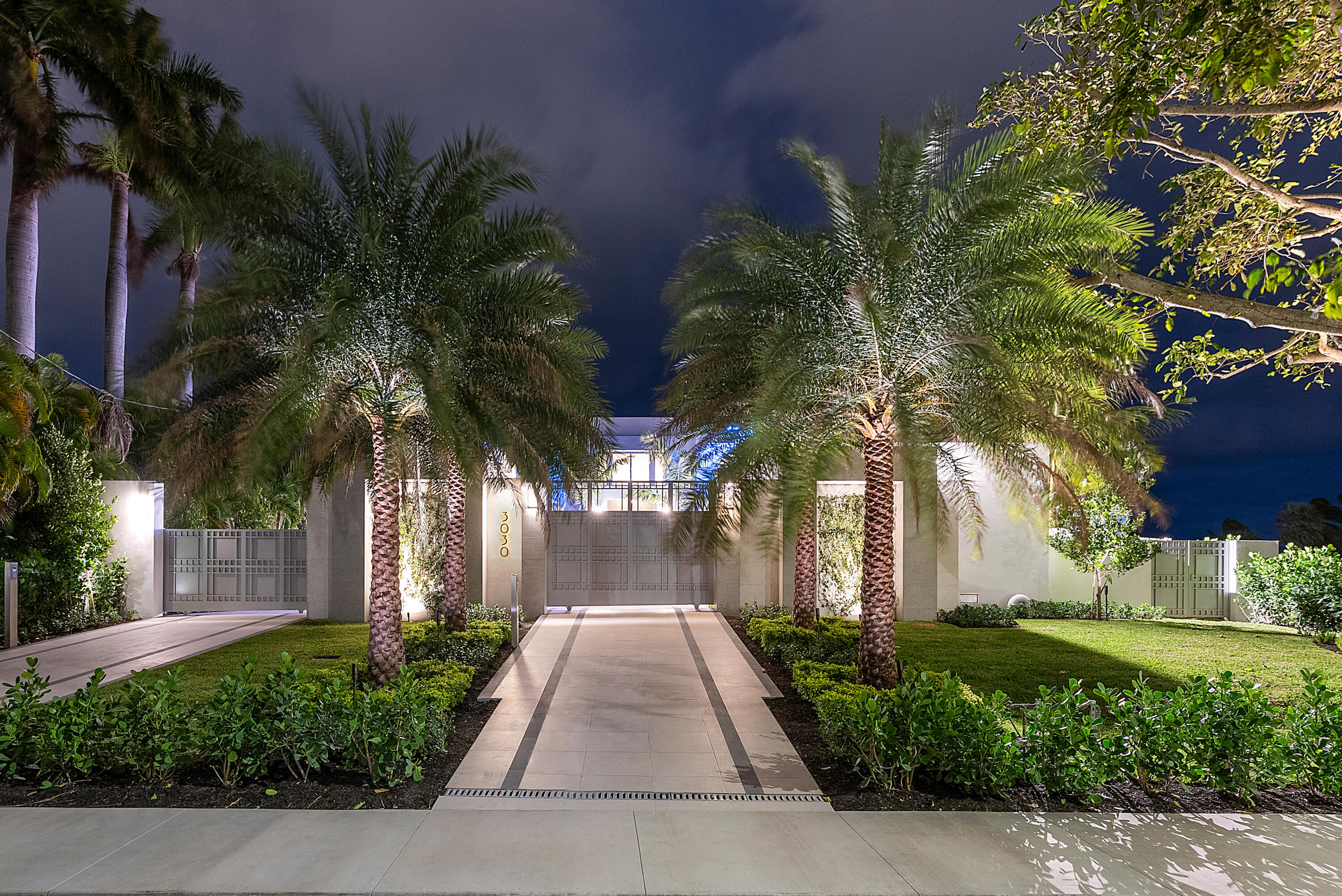 3030 Washington West Palm Beach, FL 33405