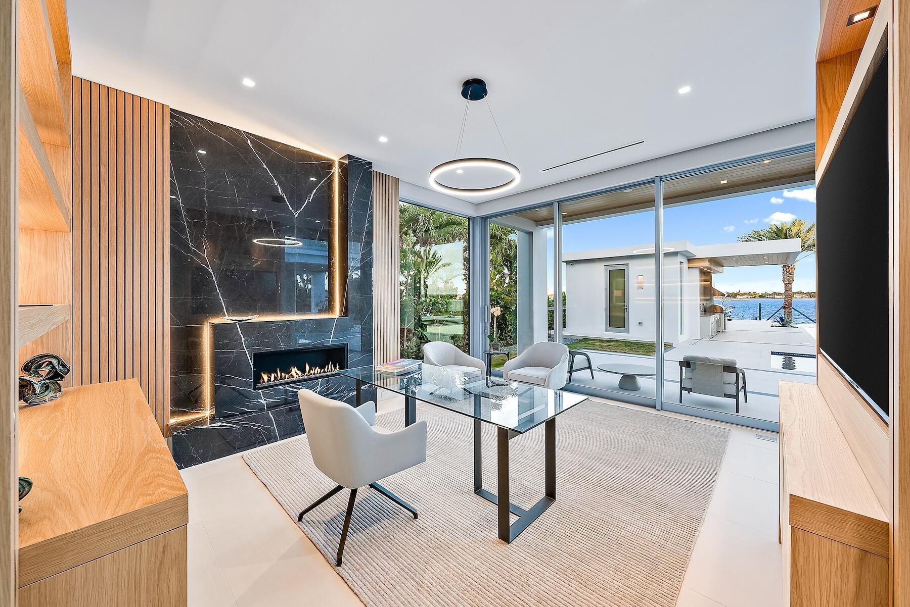 3030 Washington West Palm Beach, FL 33405