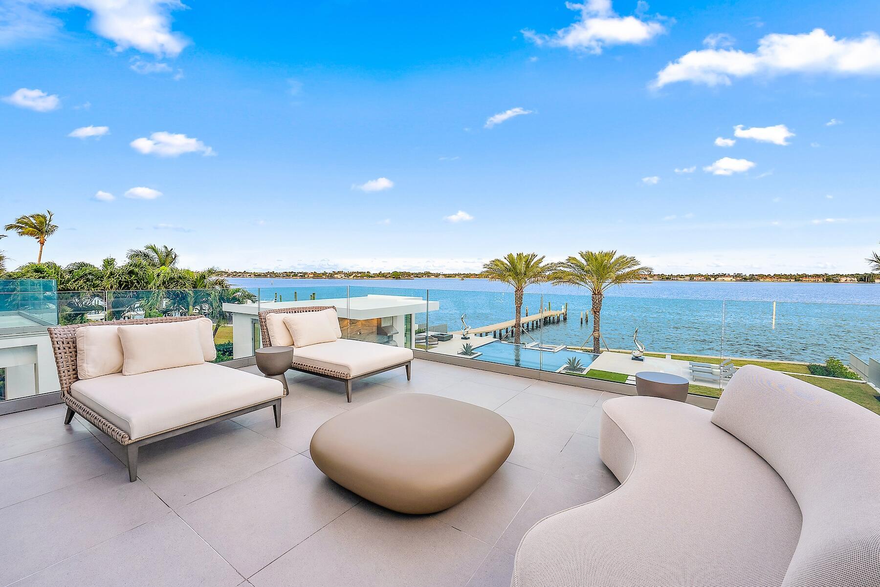 3030 Washington West Palm Beach, FL 33405