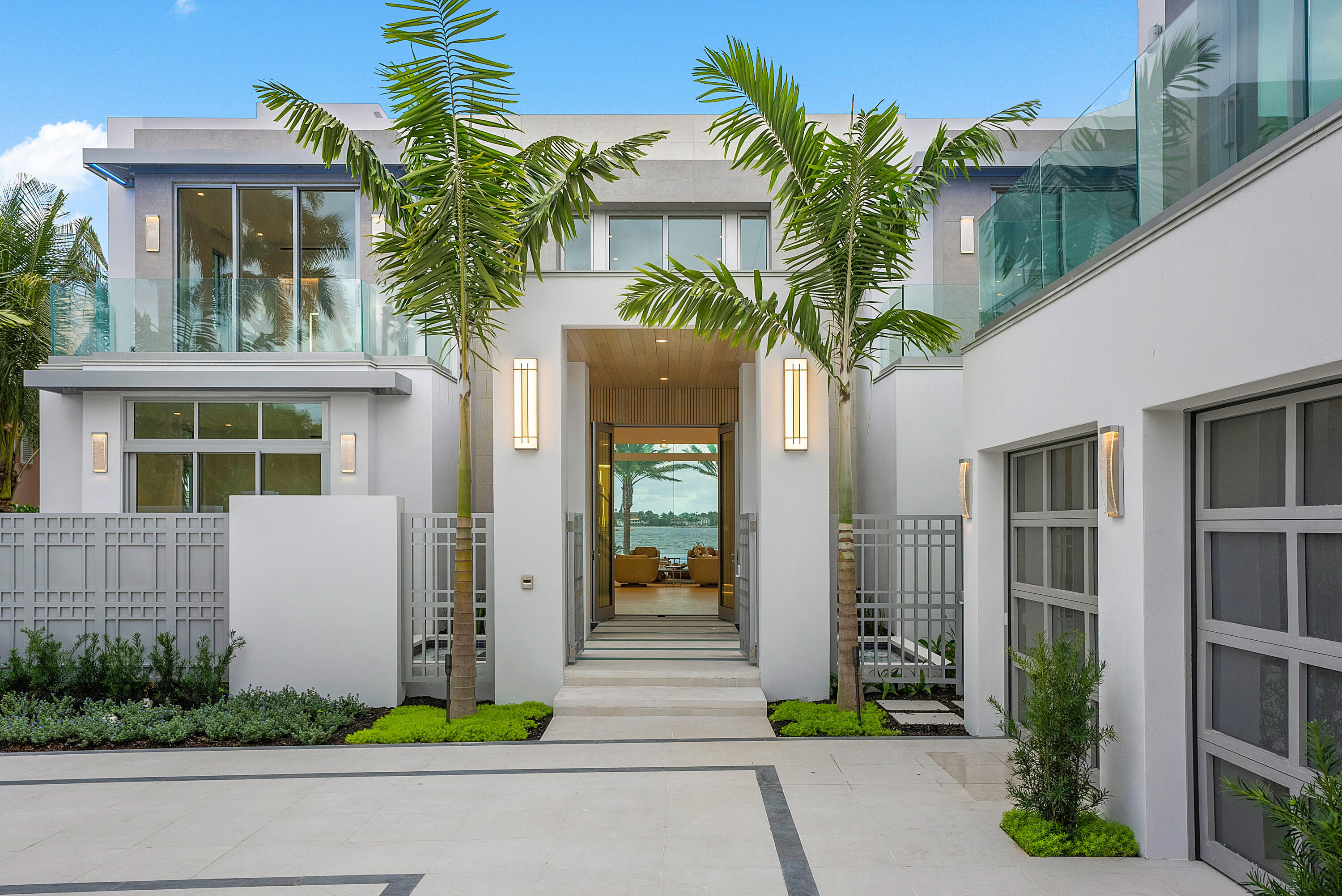 3030 Washington West Palm Beach, FL 33405
