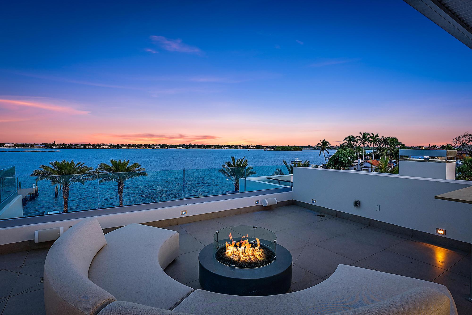 3030 Washington West Palm Beach, FL 33405