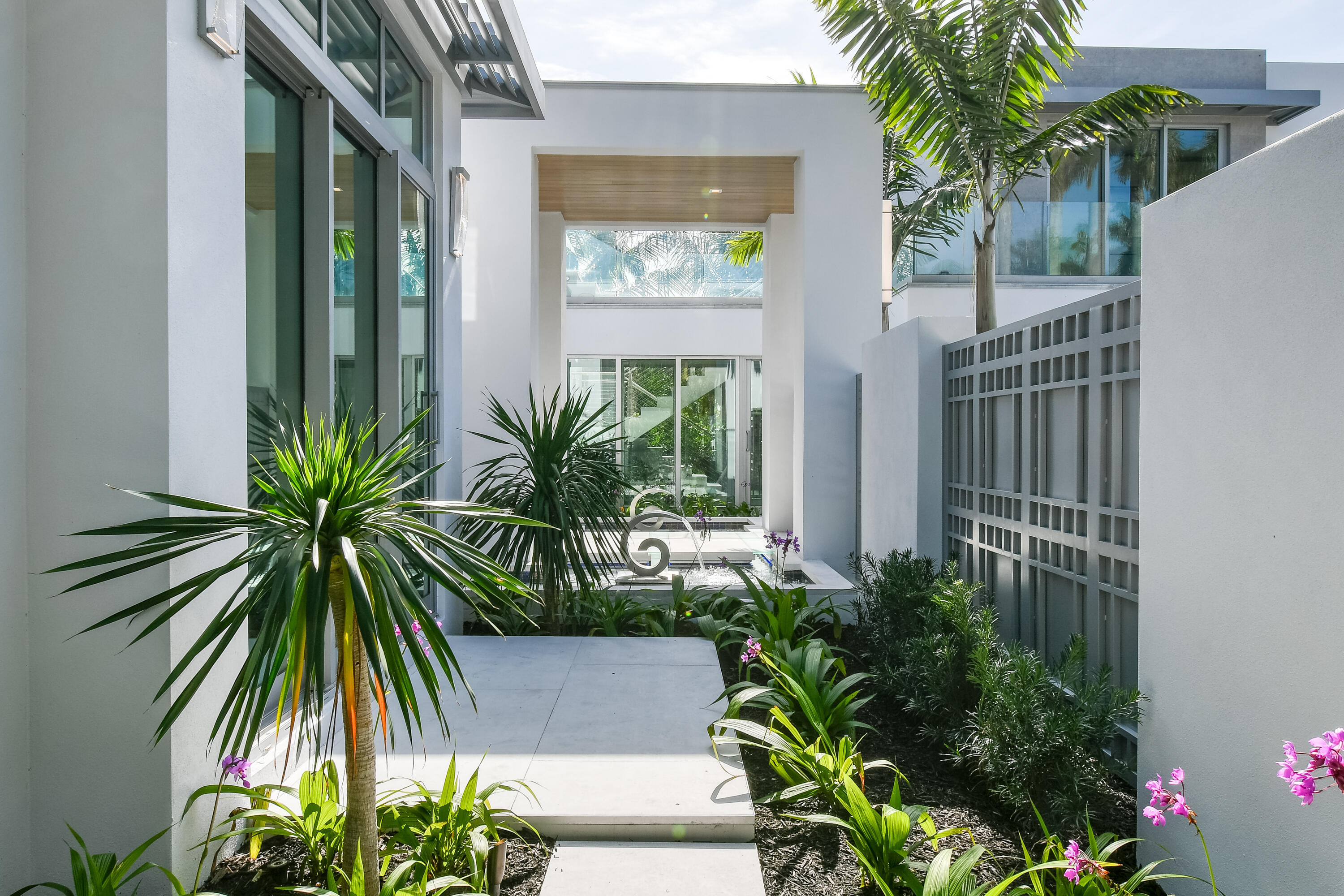 3030 Washington West Palm Beach, FL 33405