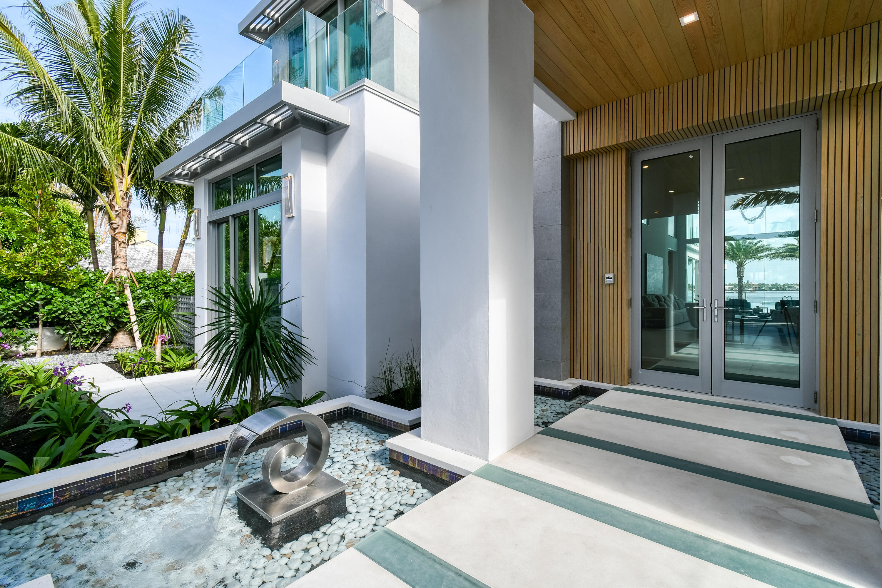 3030 Washington West Palm Beach, FL 33405