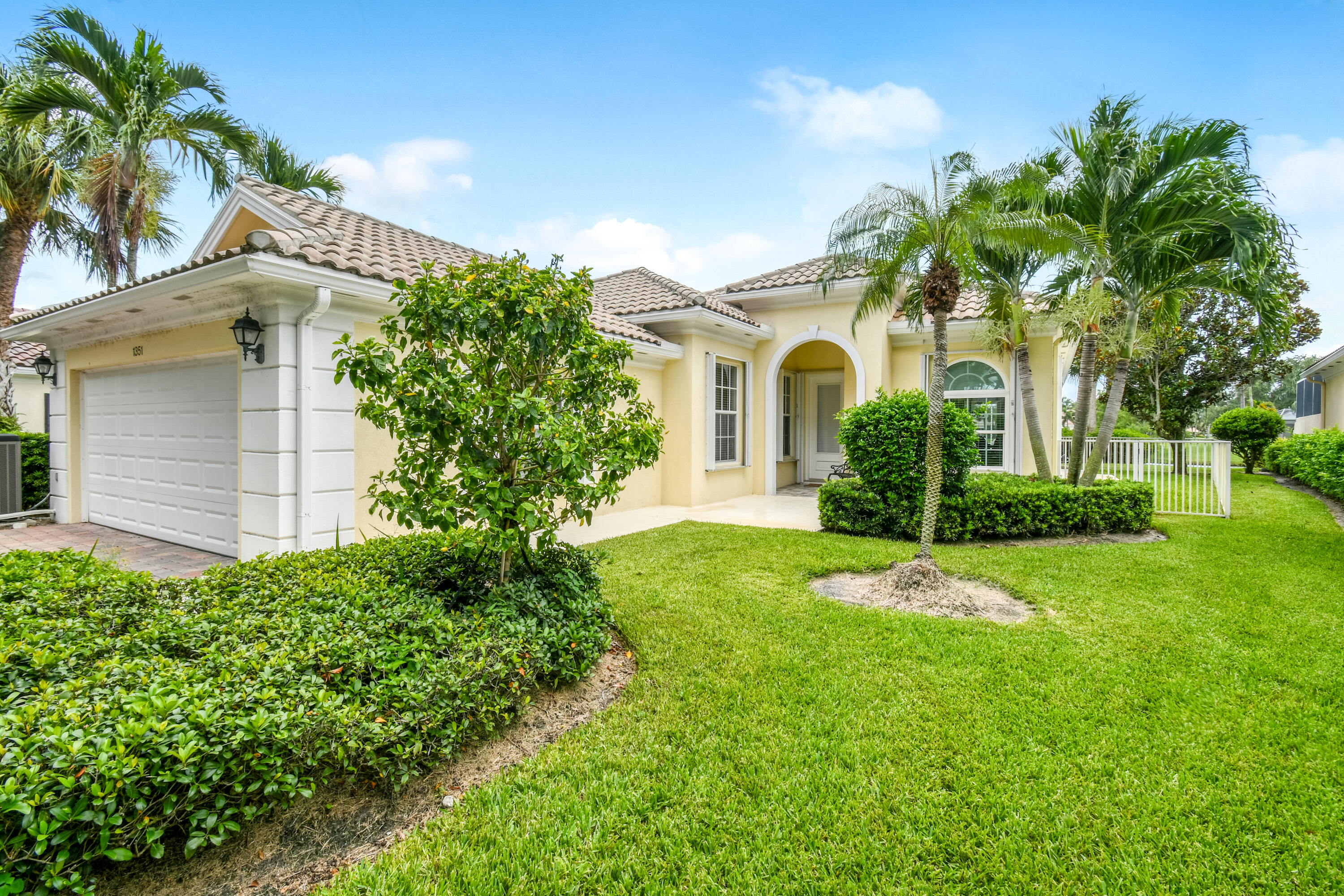 1351 Saint Lawrence Dr