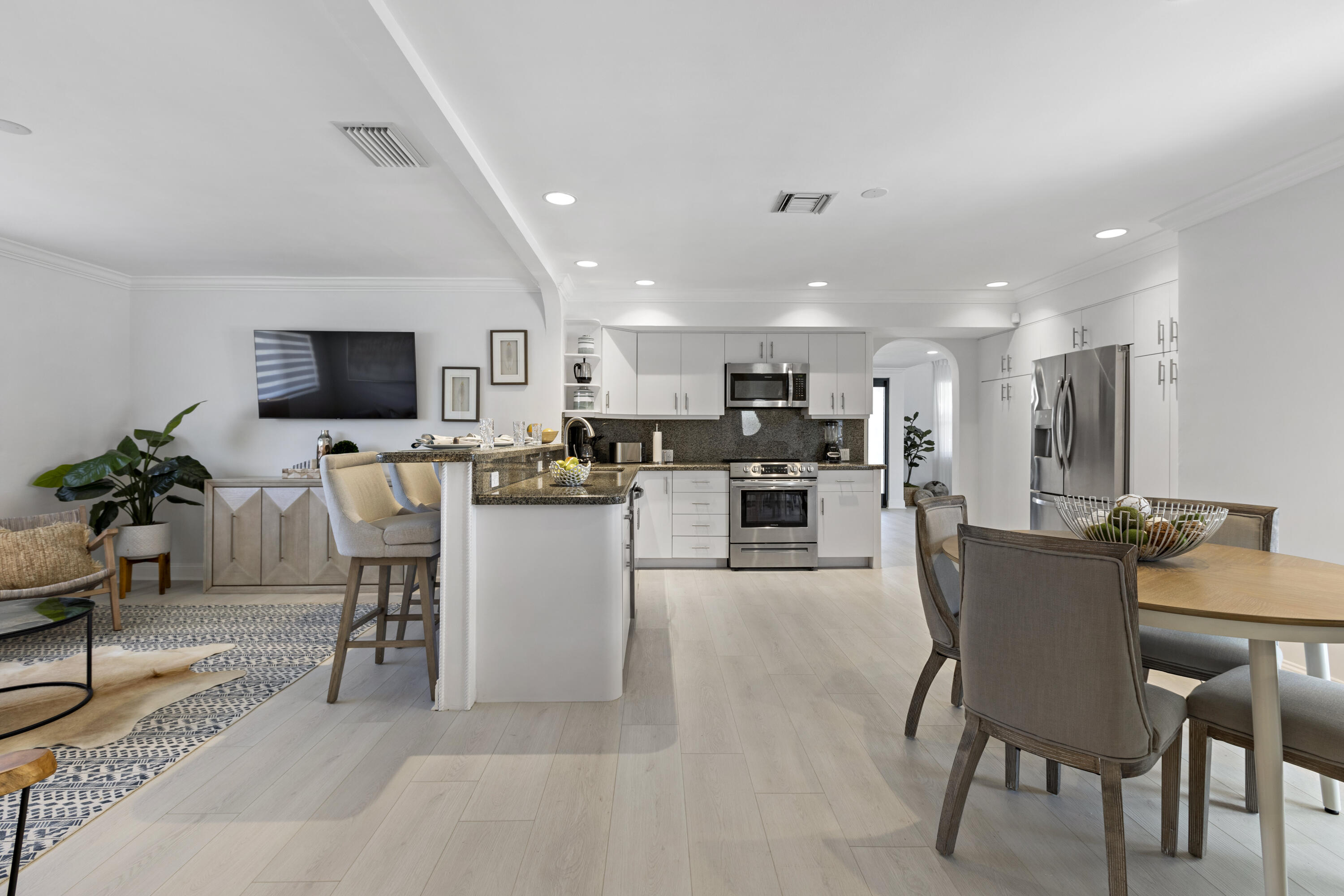 4741 NE 29th Ave Fort Lauderdale, FL 33308