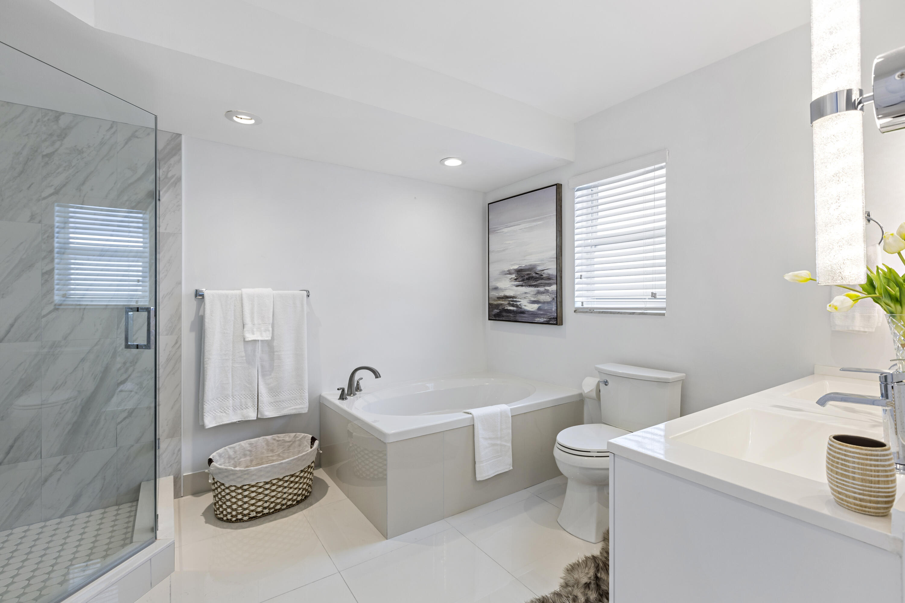 4741 NE 29th Ave Fort Lauderdale, FL 33308
