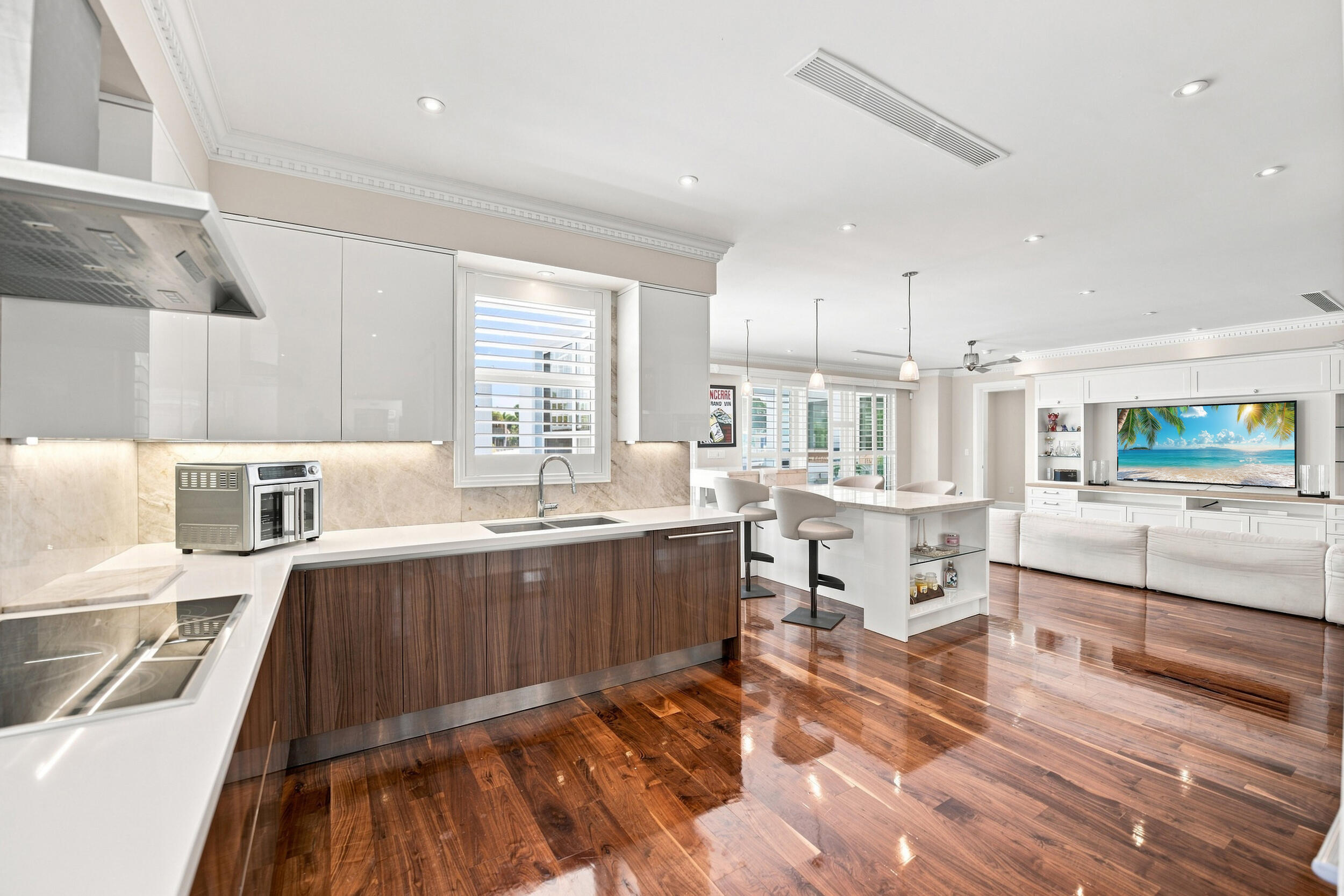 2009 NE 21st Fort Lauderdale, FL 33305