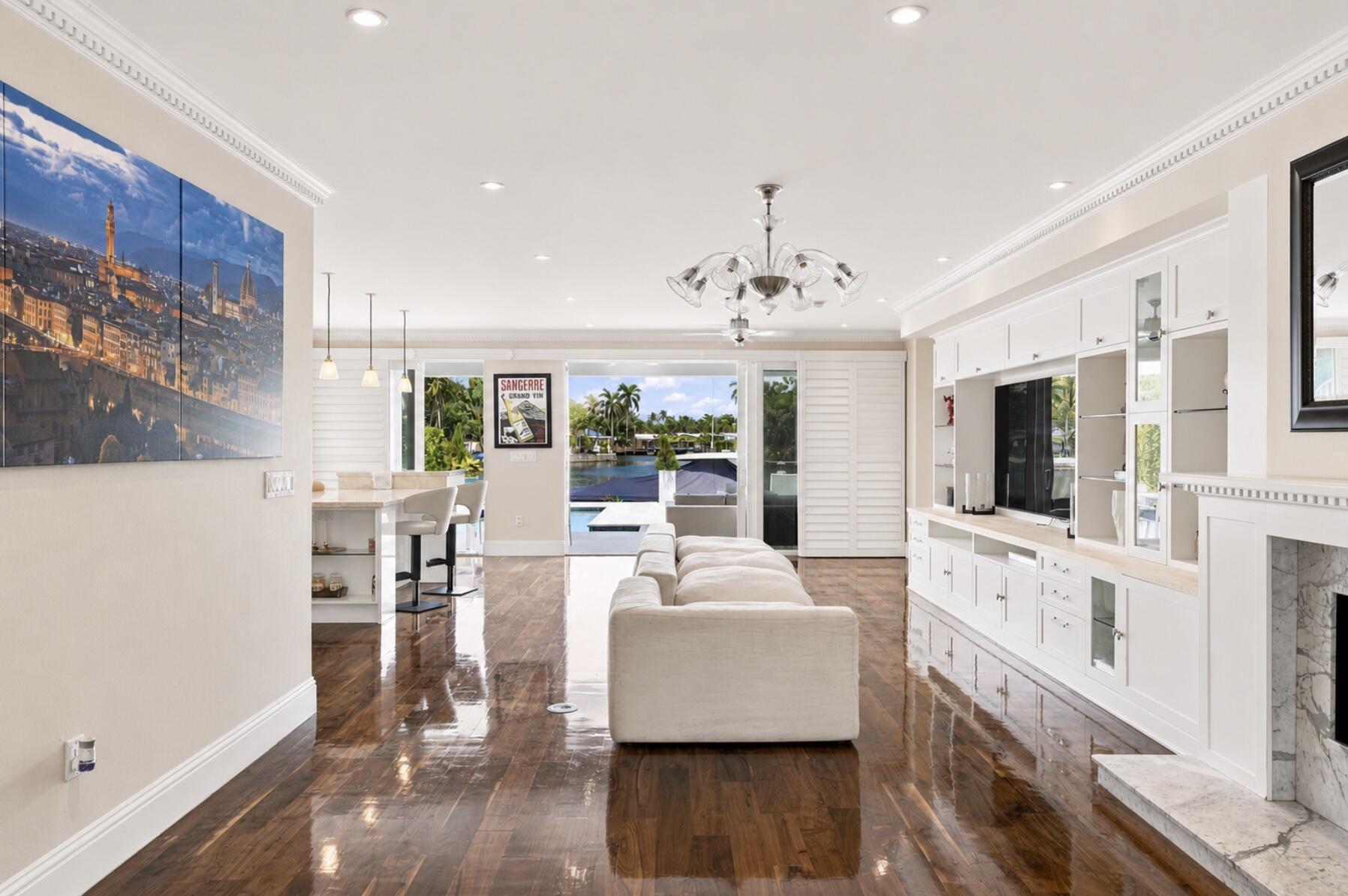 2009 NE 21st Fort Lauderdale, FL 33305
