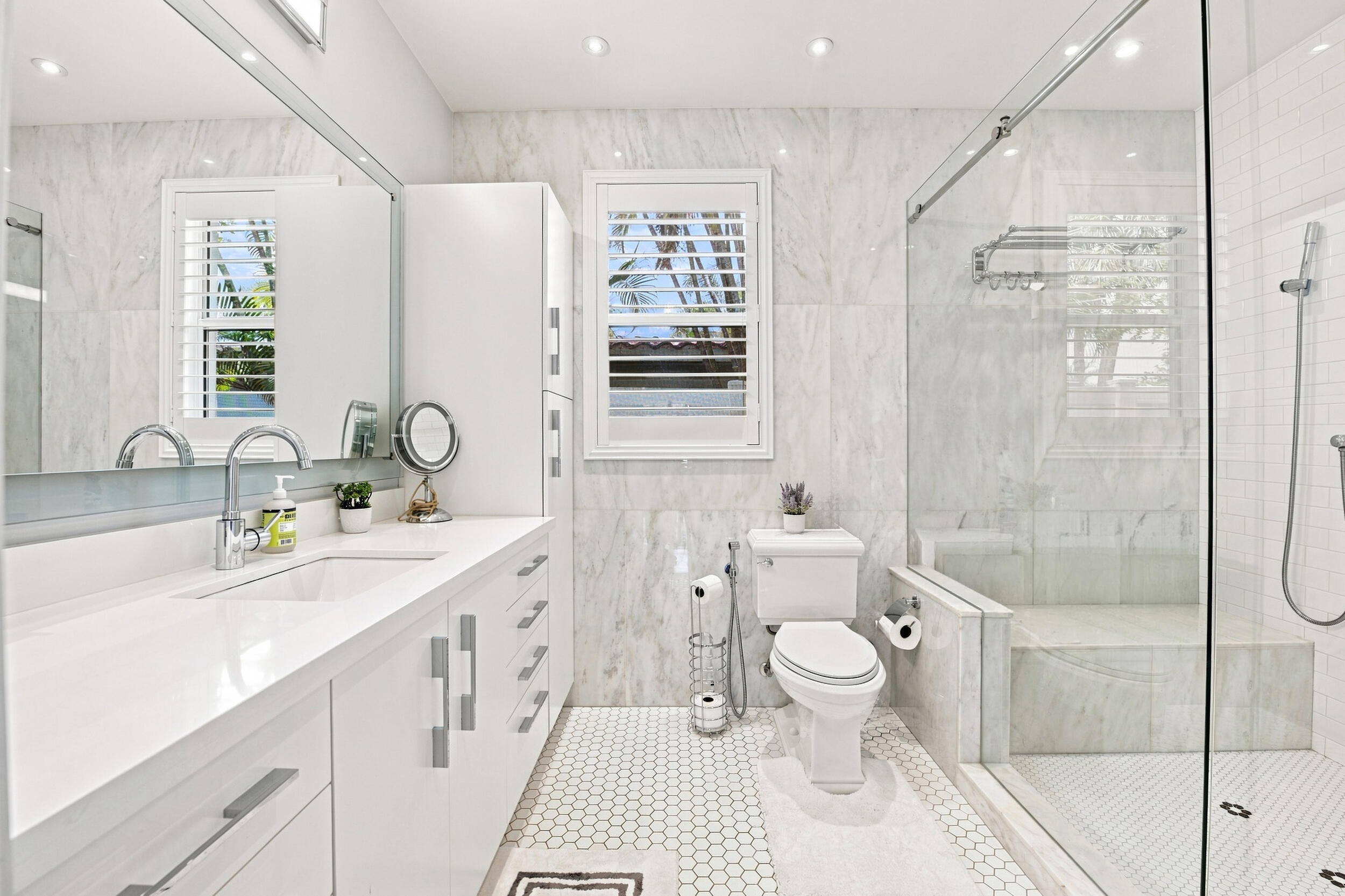 2009 NE 21st Fort Lauderdale, FL 33305
