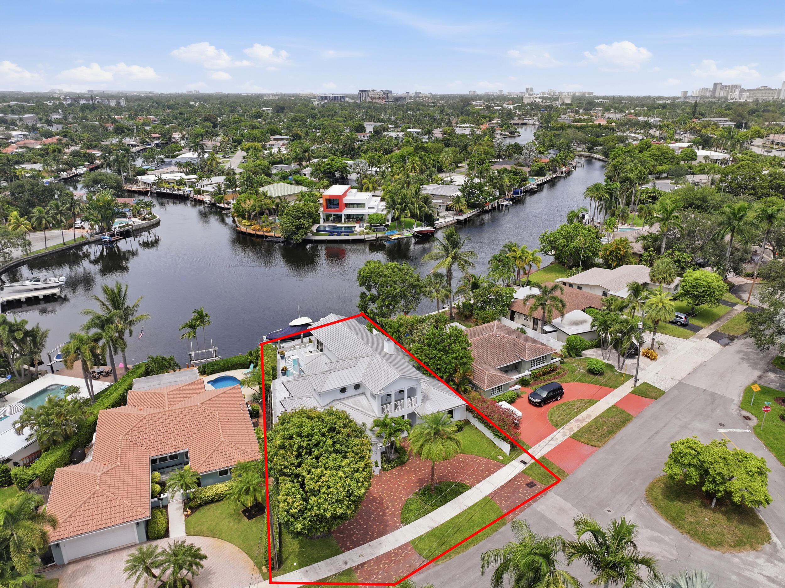 2009 NE 21st Fort Lauderdale, FL 33305