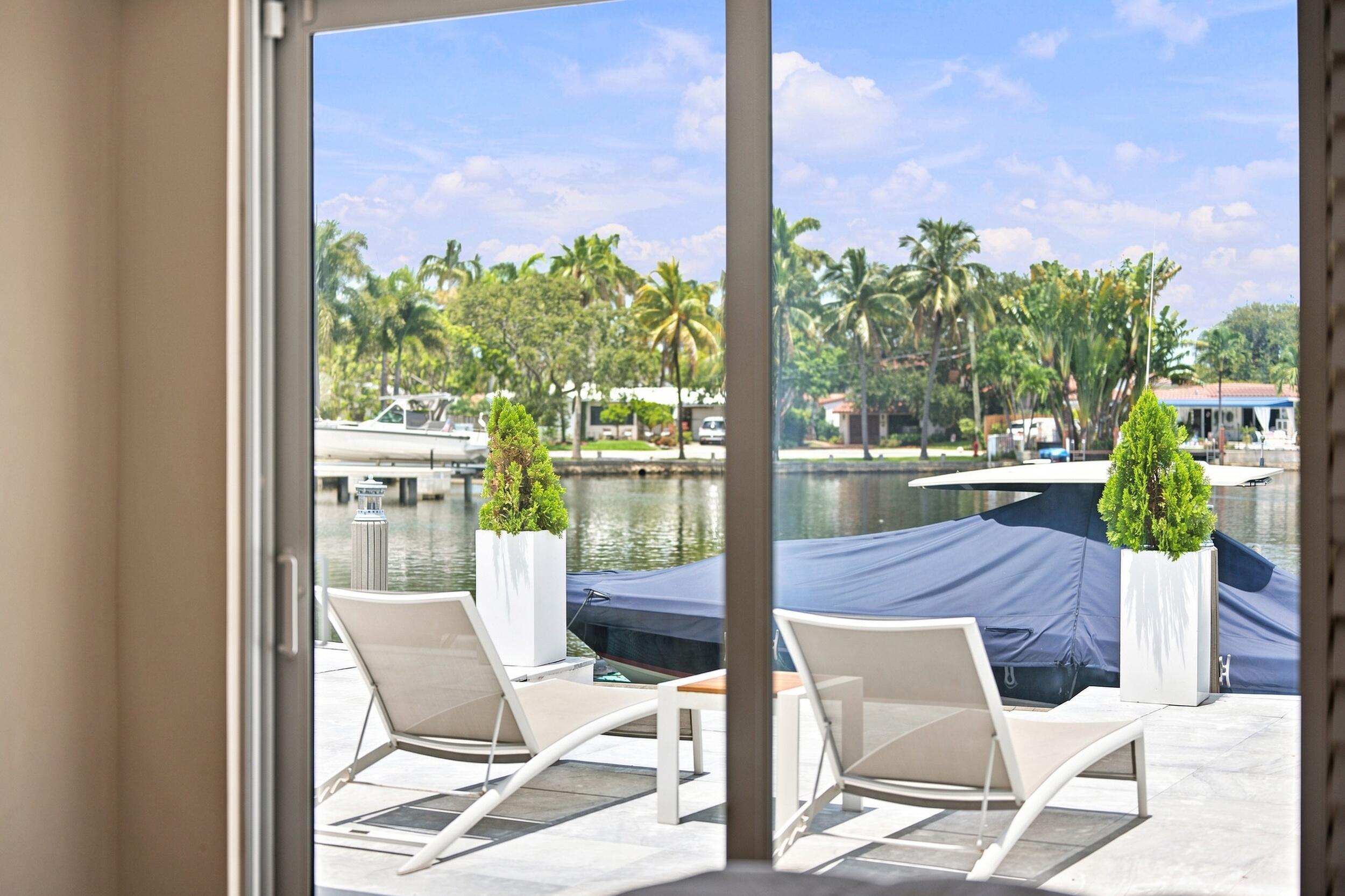 2009 NE 21st Fort Lauderdale, FL 33305