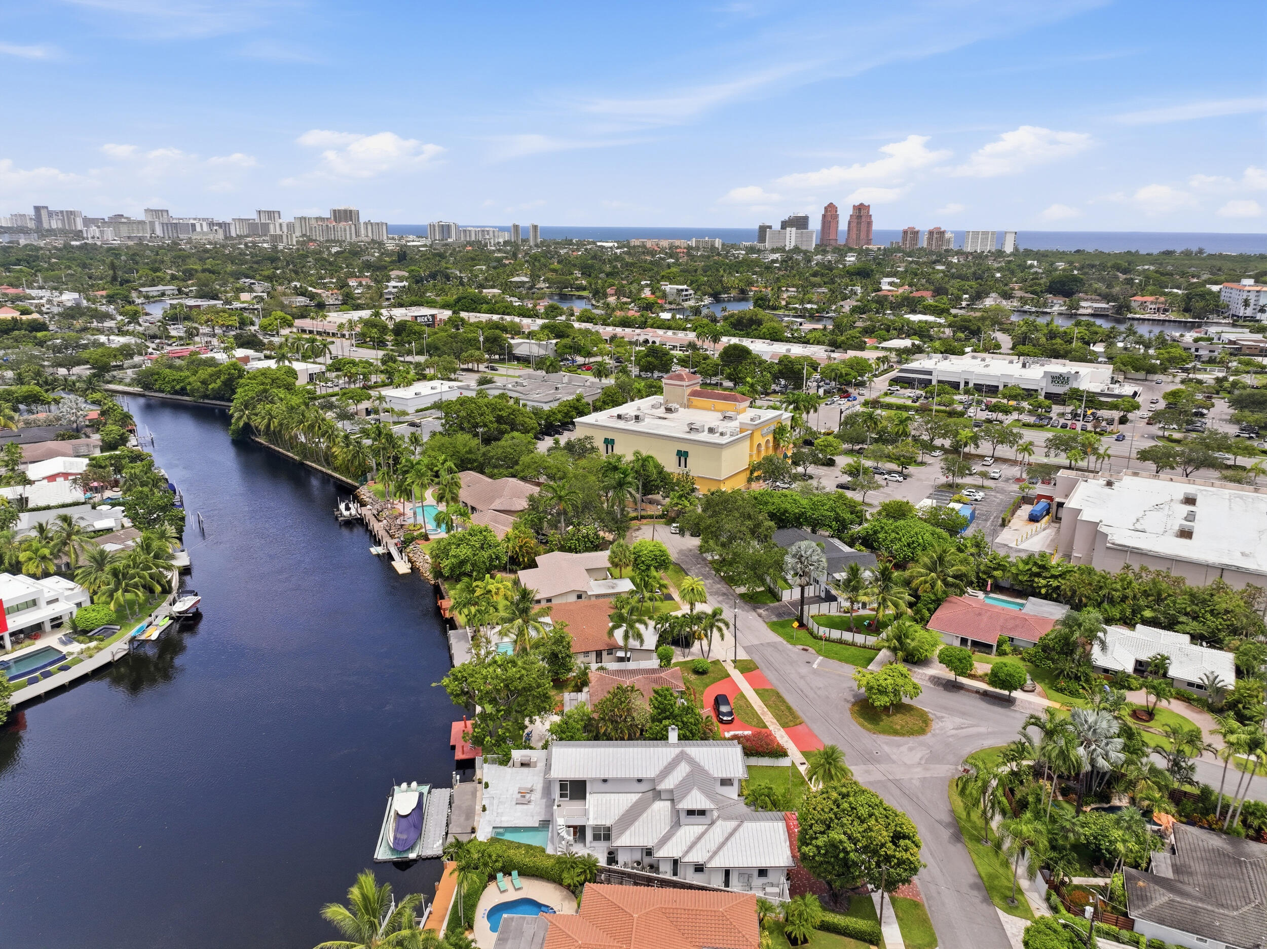 2009 NE 21st Fort Lauderdale, FL 33305