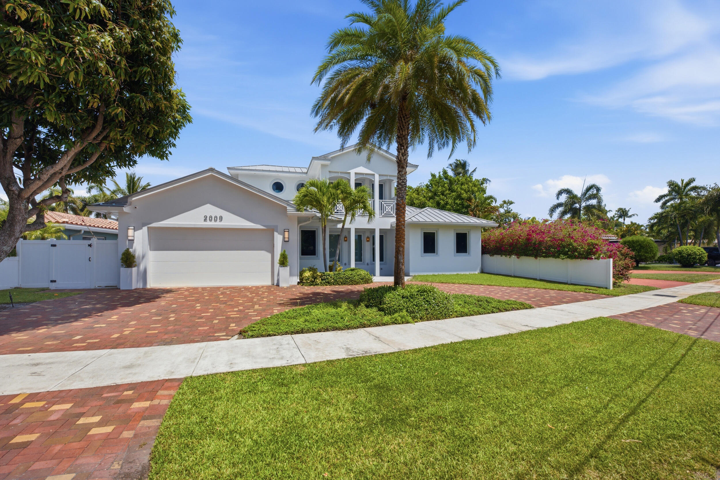 2009 NE 21st Fort Lauderdale, FL 33305