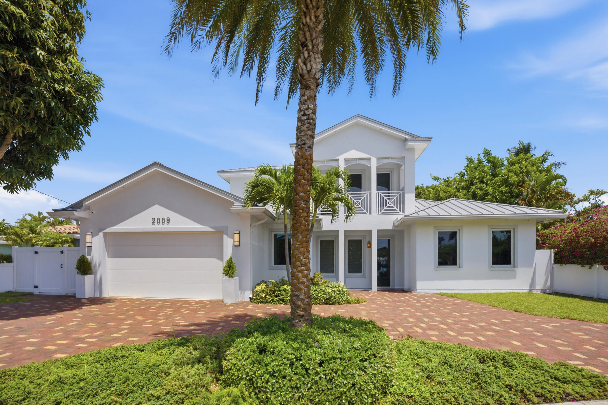 2009 NE 21st Fort Lauderdale, FL 33305
