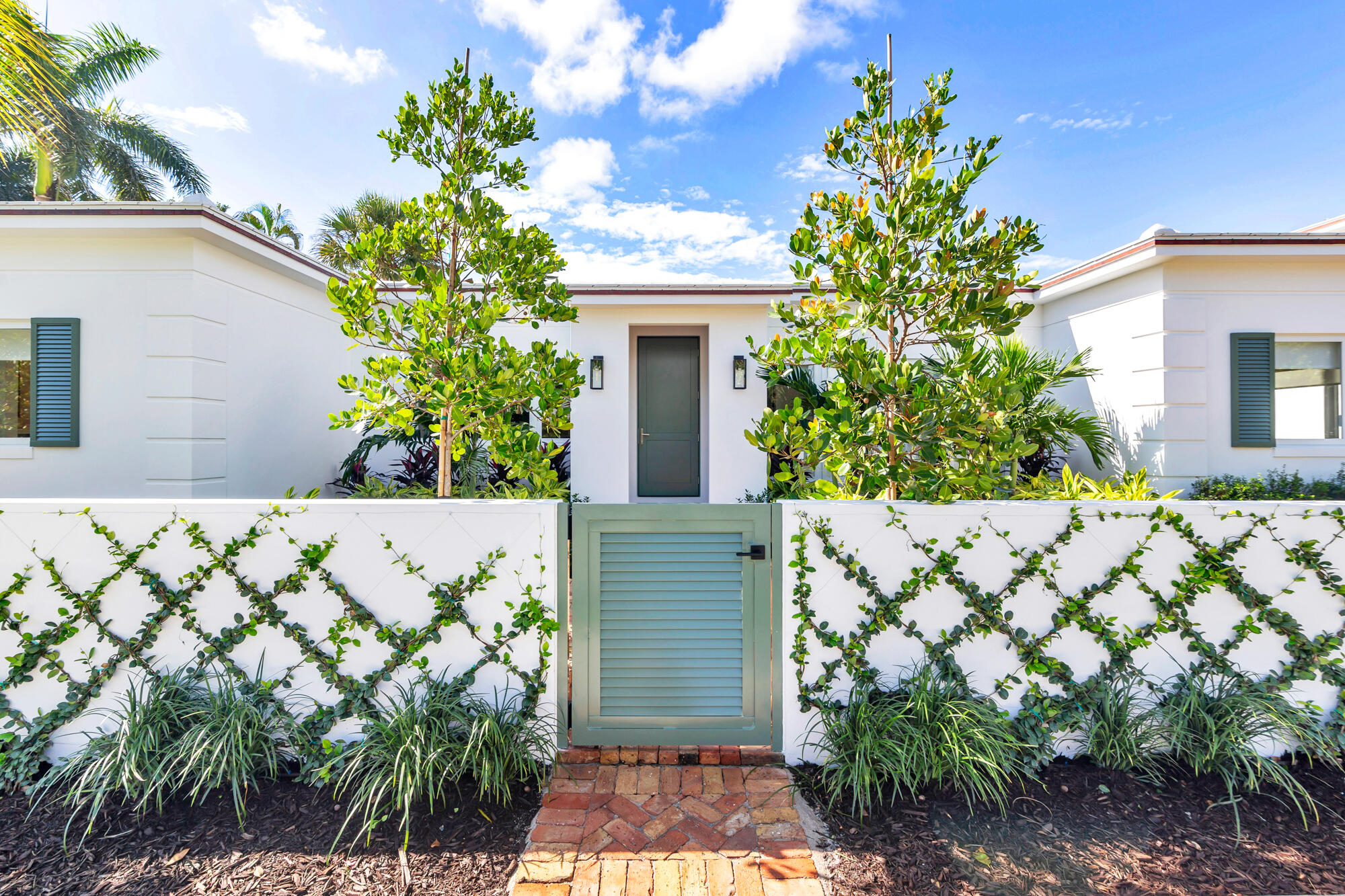 110 Greenwood Dr