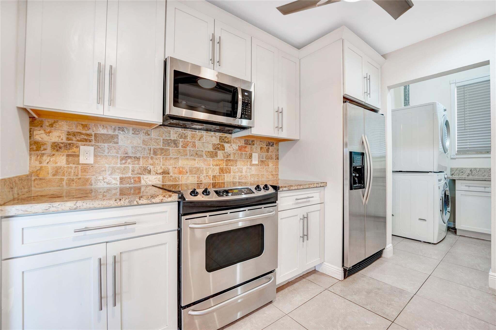2142 NE 17th Ave Wilton Manors, FL 33305