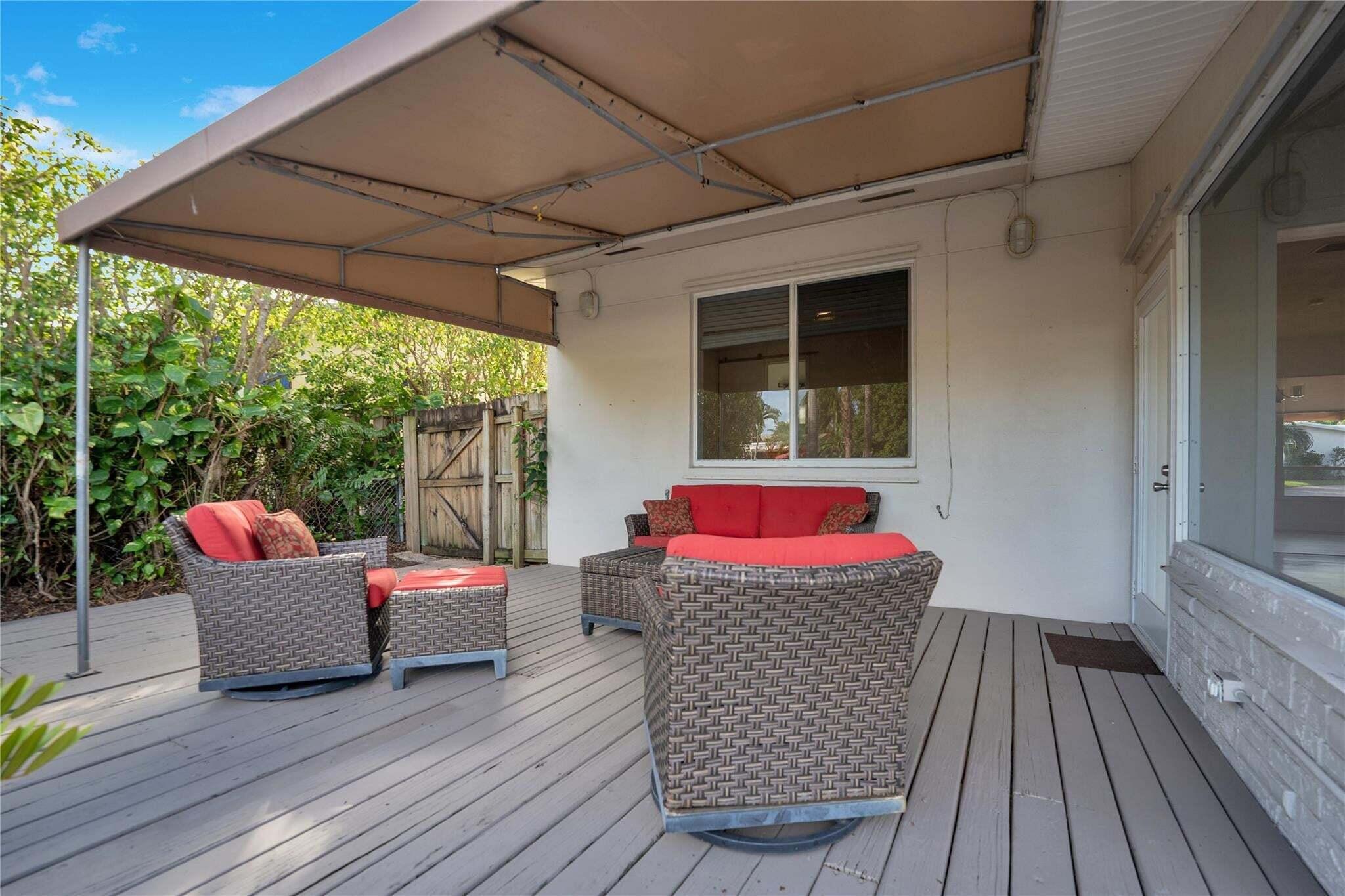 2142 NE 17th Ave Wilton Manors, FL 33305