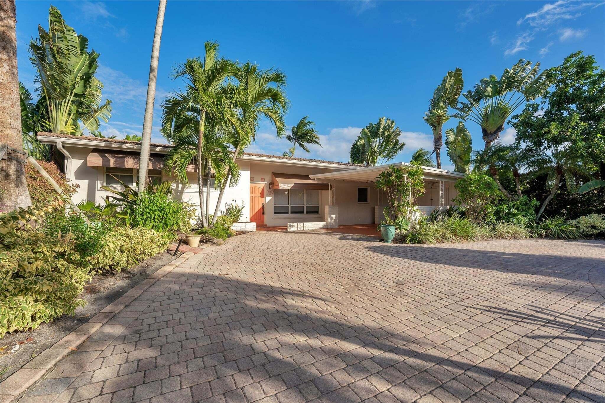 2142 NE 17th Ave Wilton Manors, FL 33305